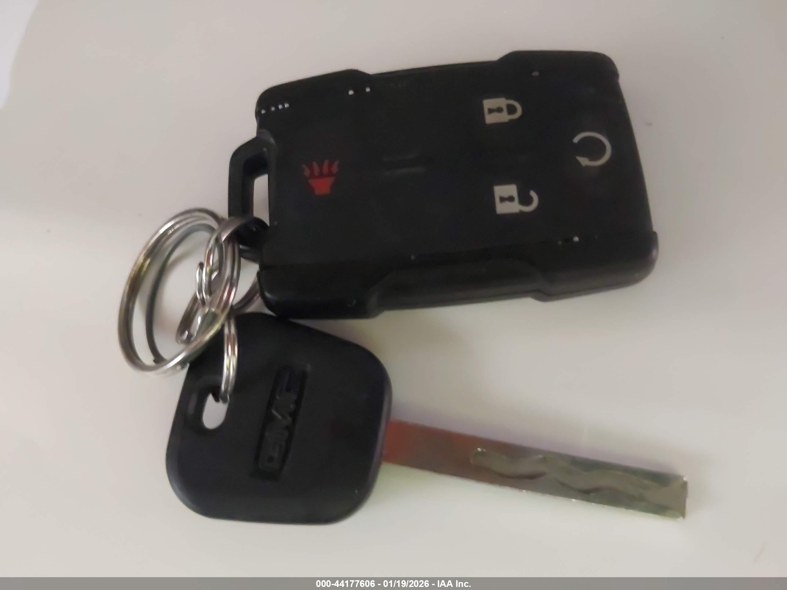 GMC SIERRA image 11