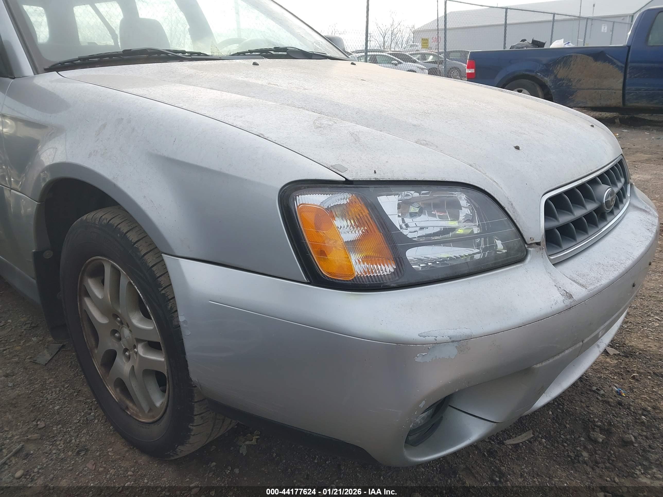 SUBARU OUTBACK image 6