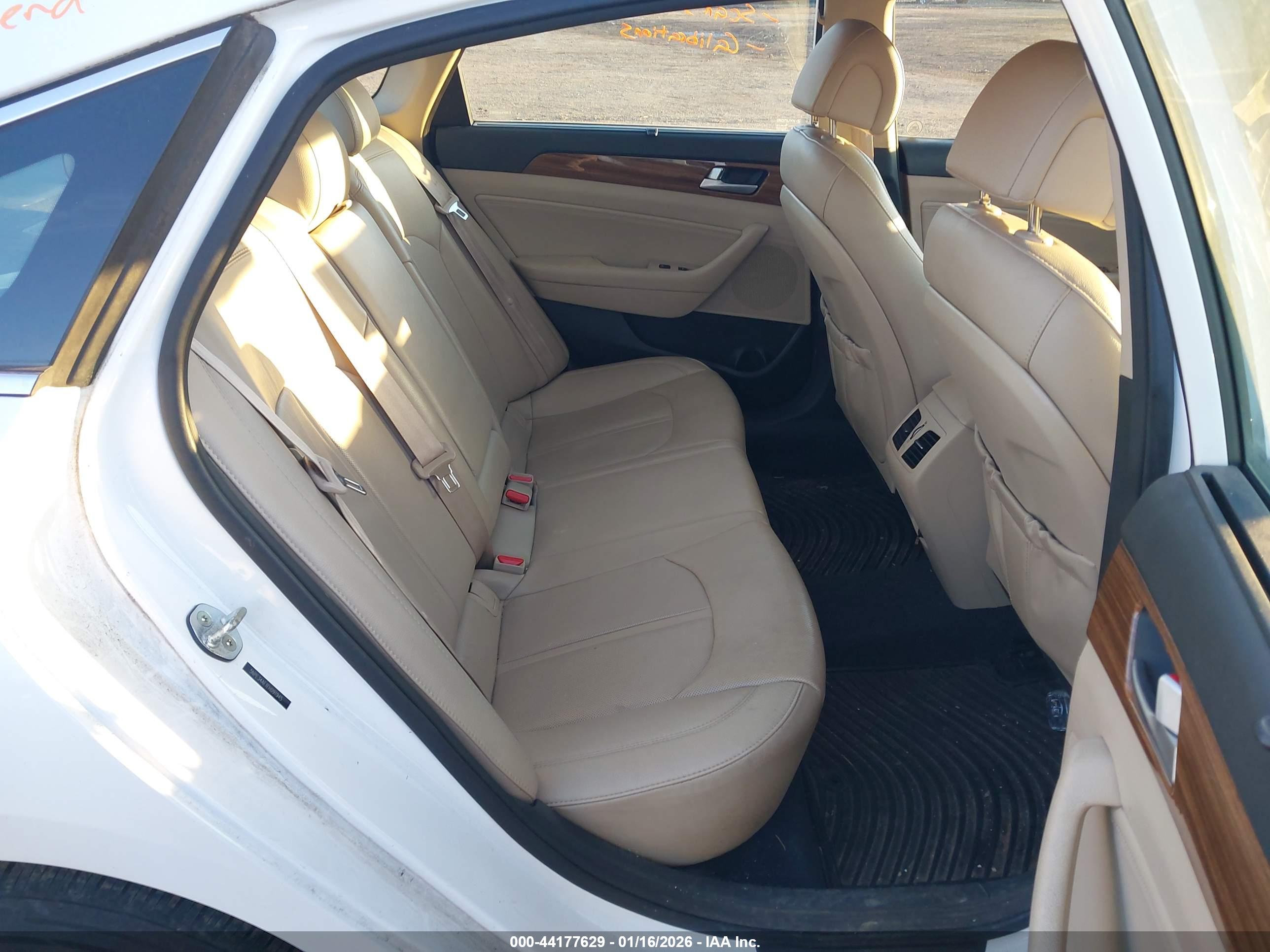 HYUNDAI SONATA image 8