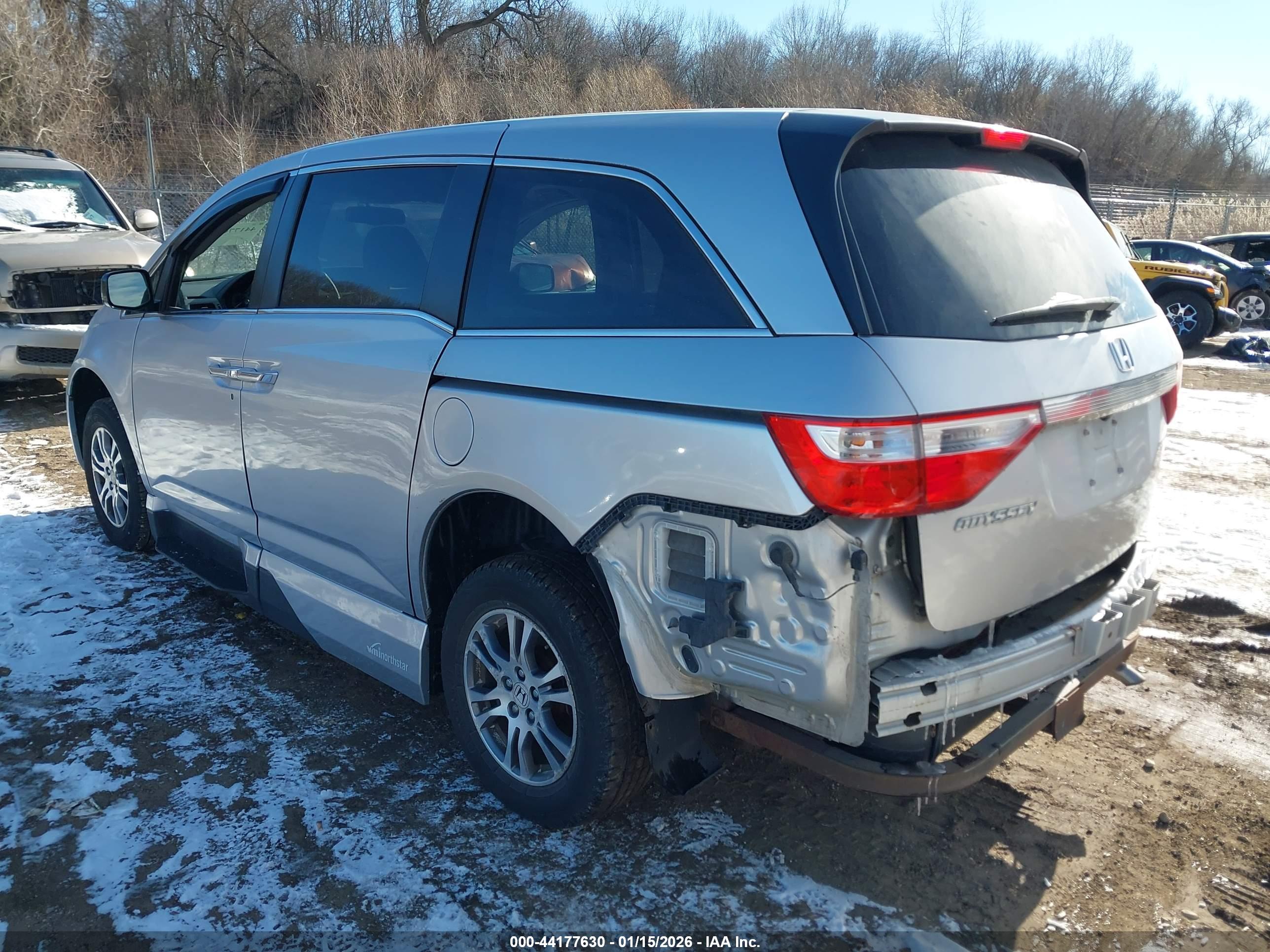 HONDA ODYSSEY image 3