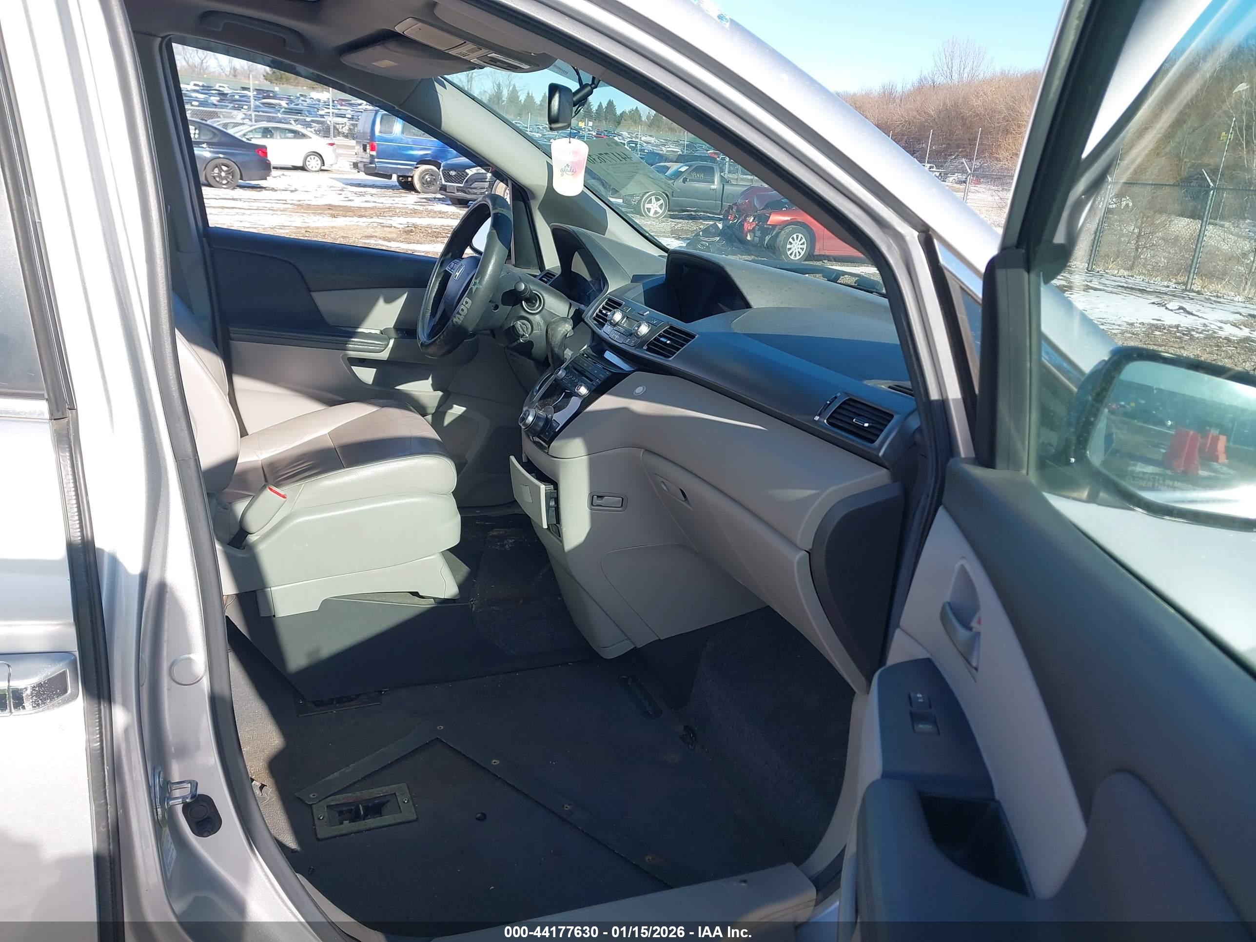 HONDA ODYSSEY image 5