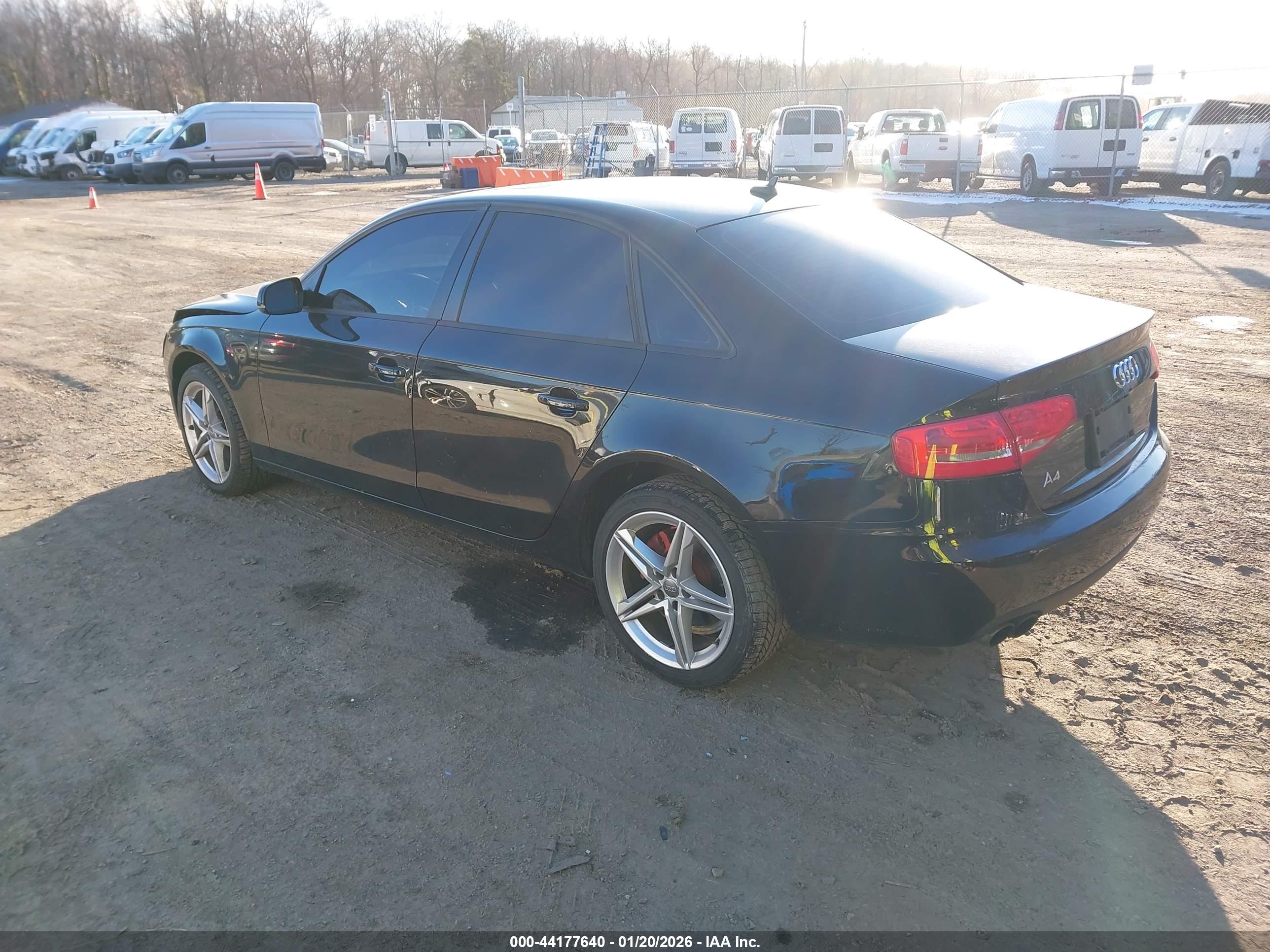 AUDI A4 image 3