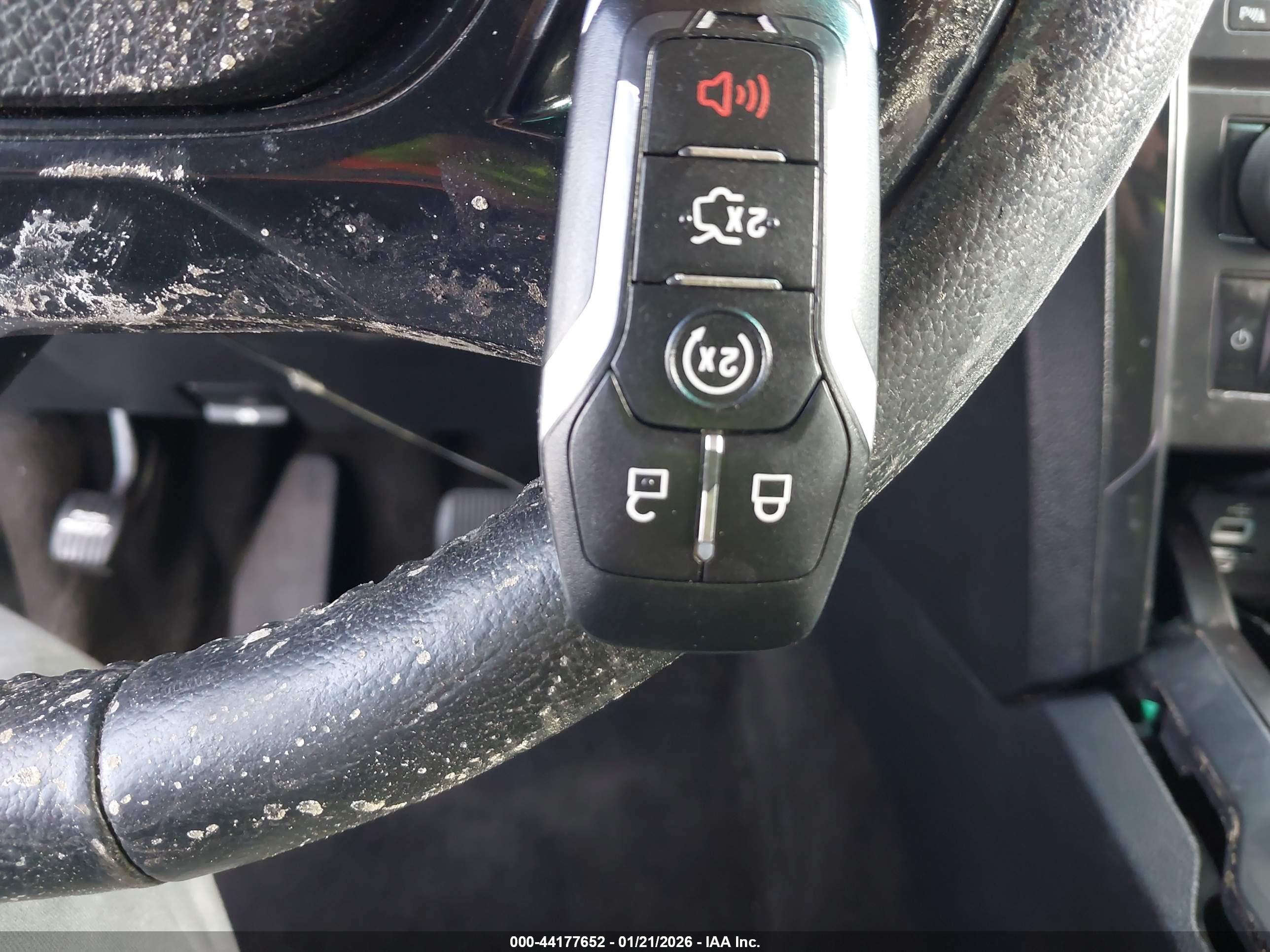 FORD EXPLORER image 11