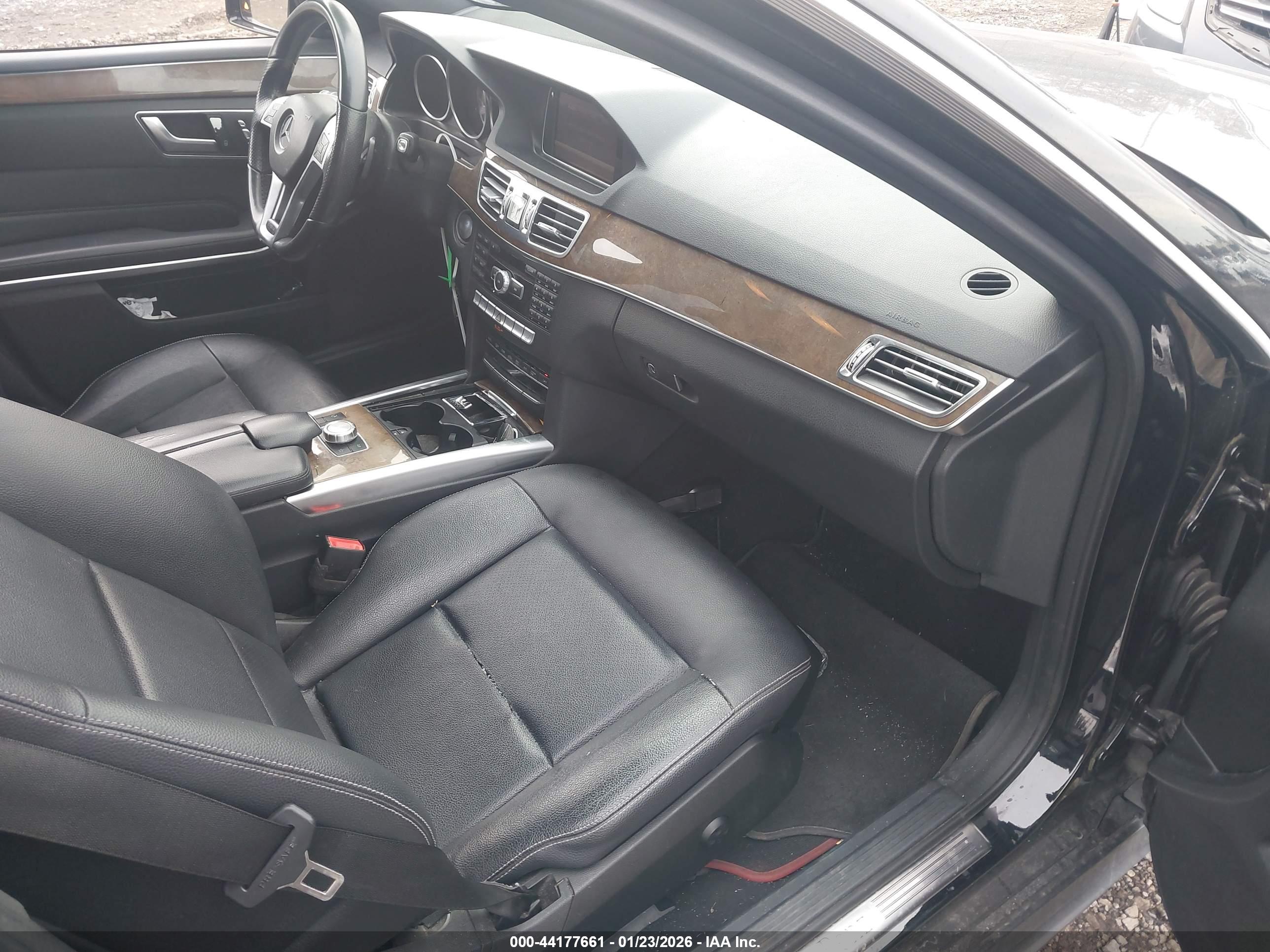 MERCEDES-BENZ E image 5