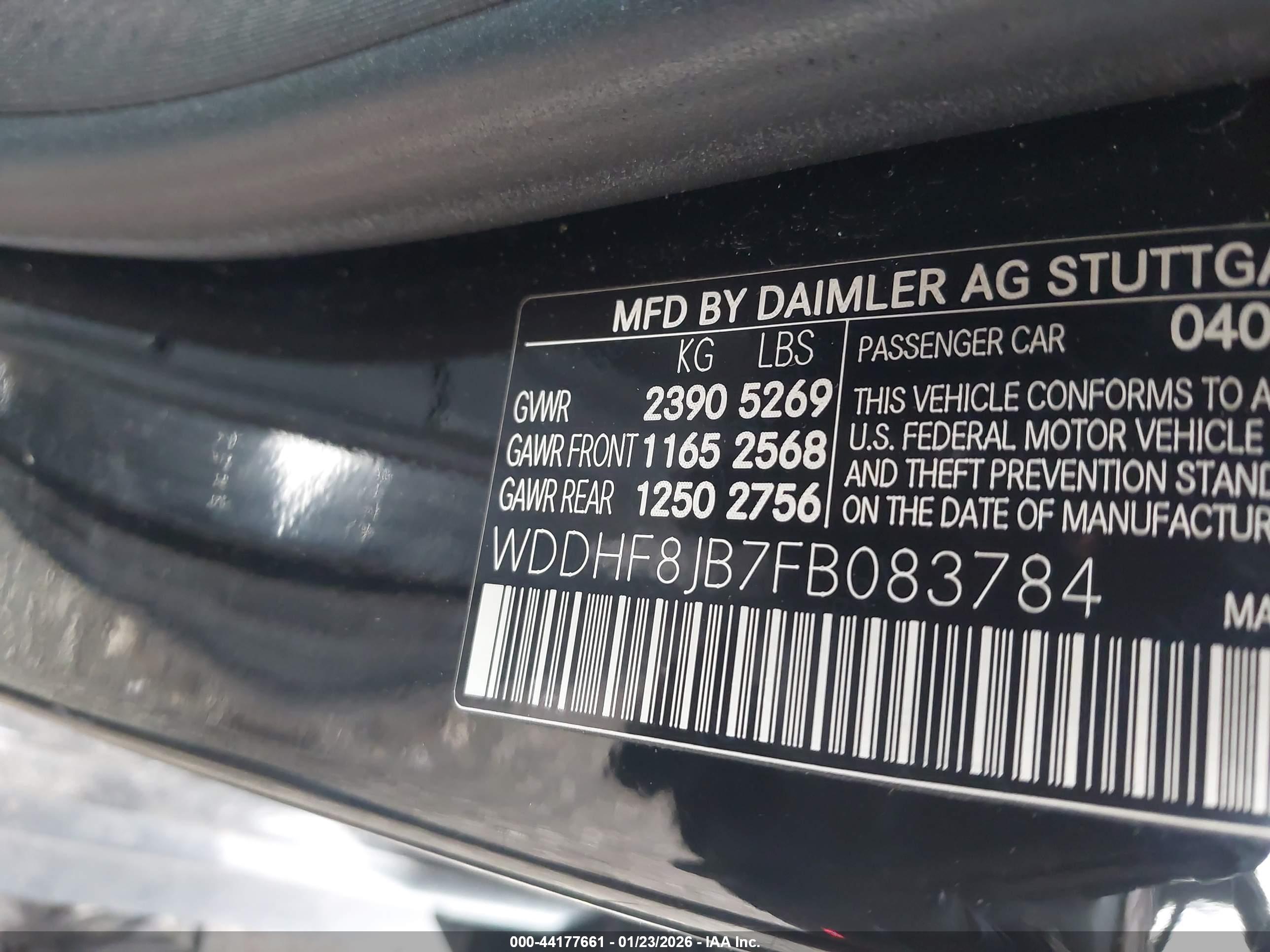 MERCEDES-BENZ E image 9