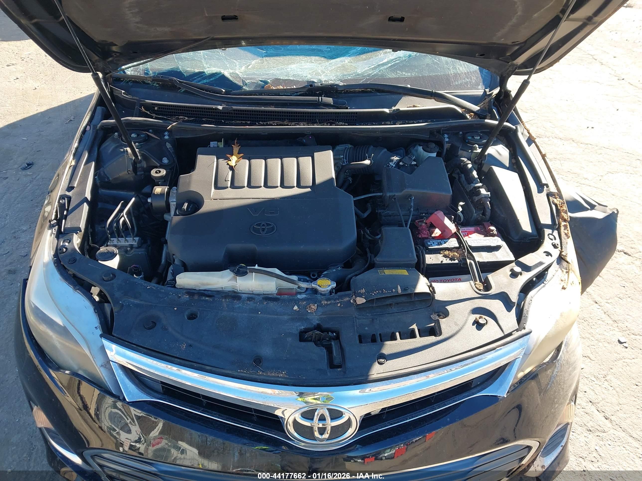 TOYOTA AVALON image 10