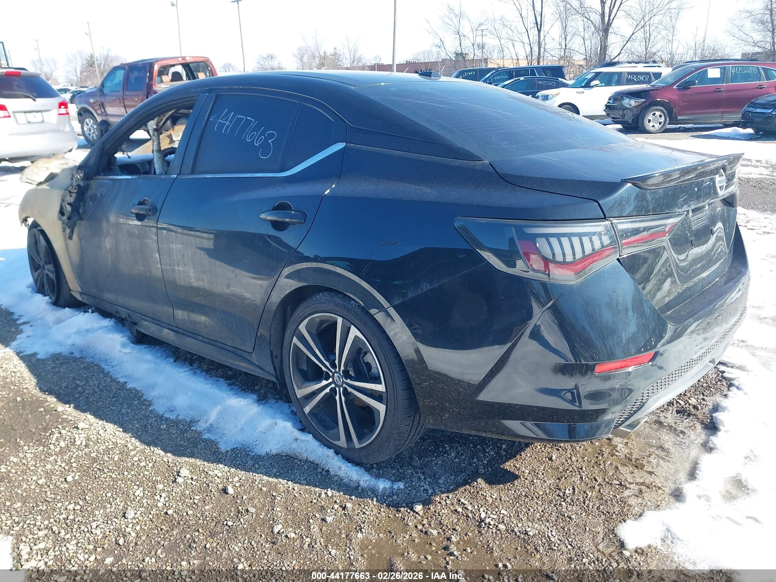 NISSAN SENTRA image 3