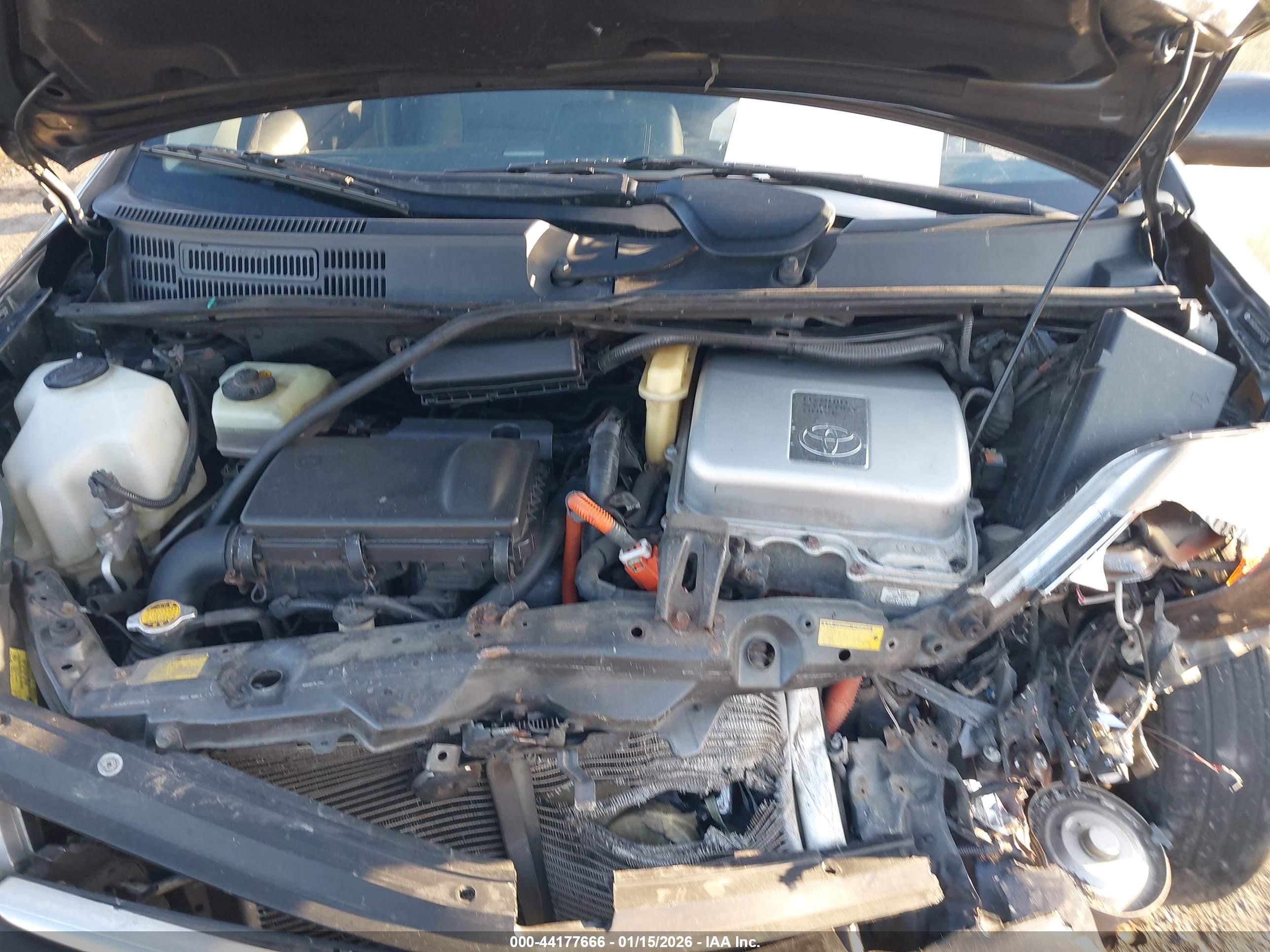 TOYOTA PRIUS image 10