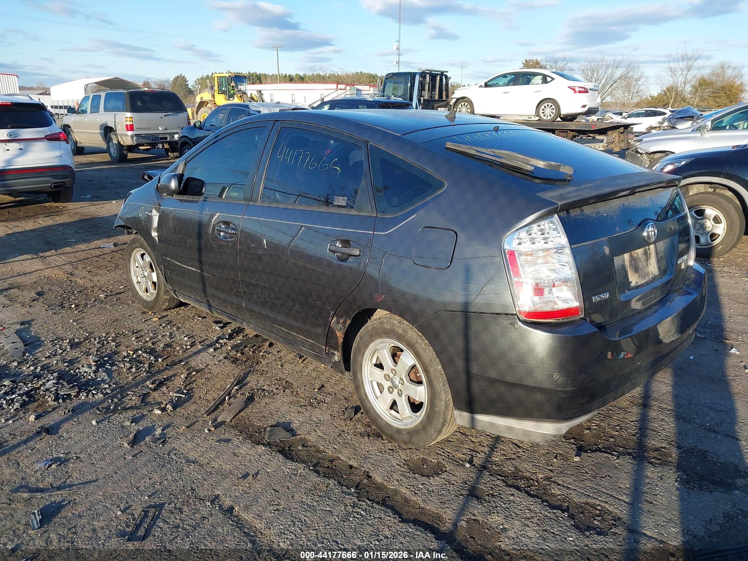 TOYOTA PRIUS image 3