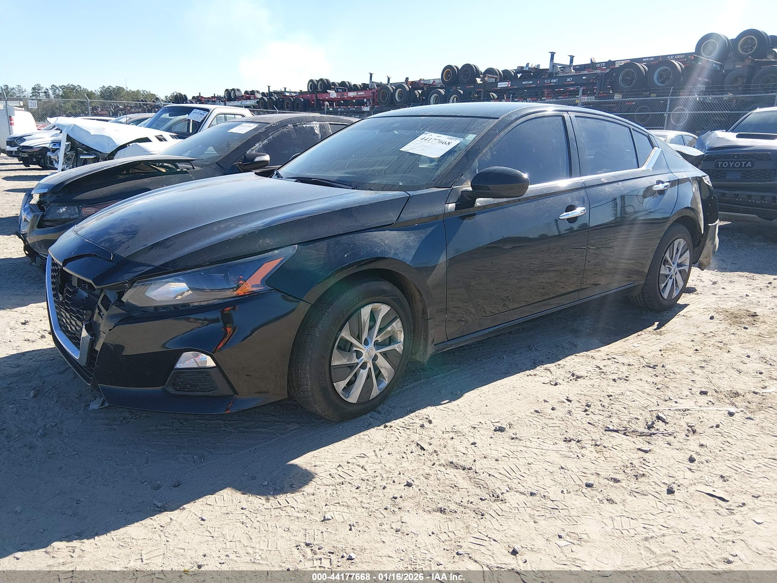 NISSAN ALTIMA image 2