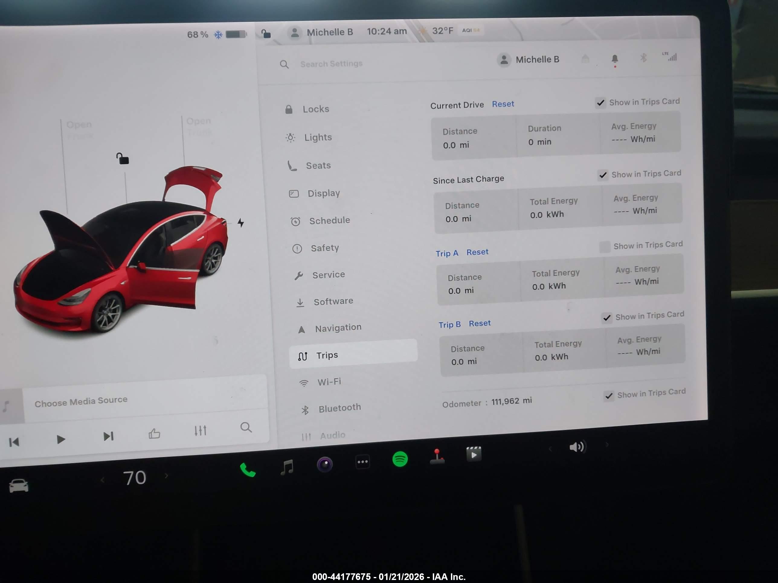 TESLA MODEL image 7