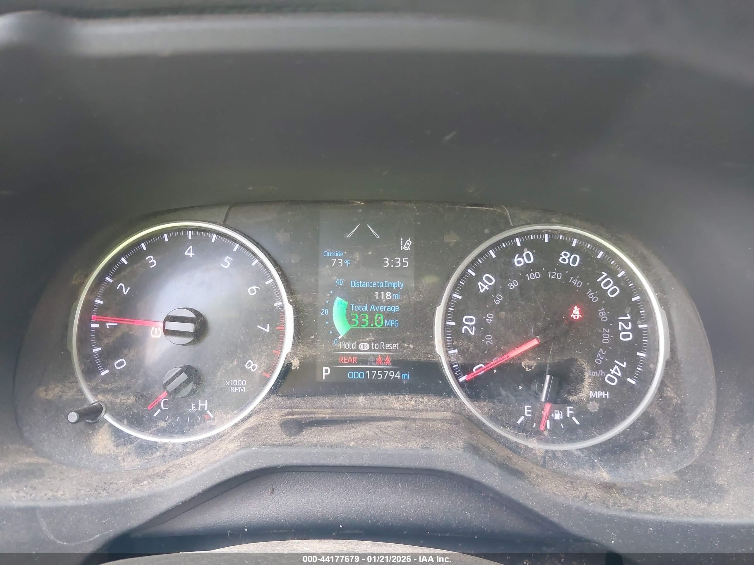 TOYOTA RAV4 image 7
