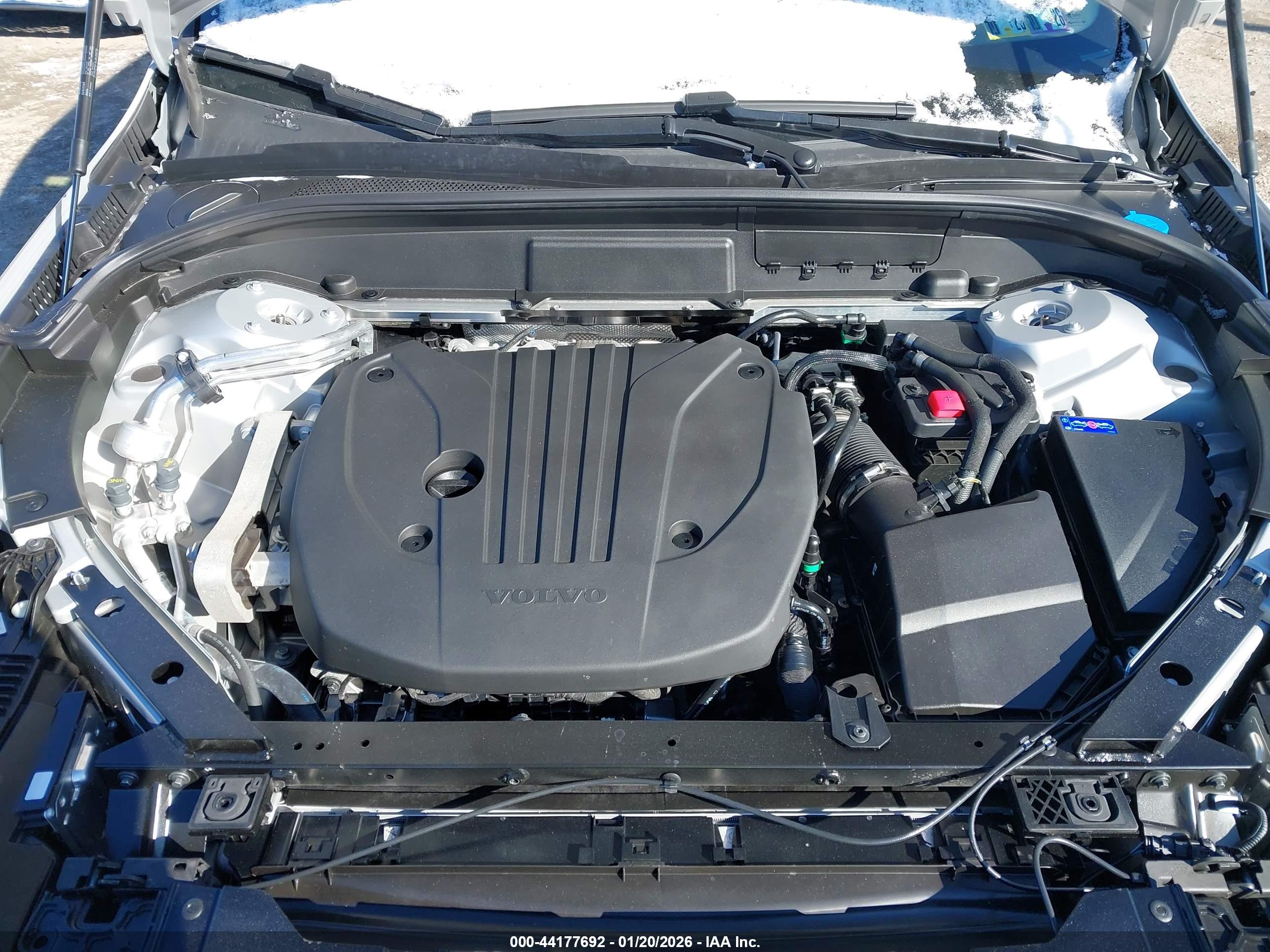 VOLVO XC60 image 10