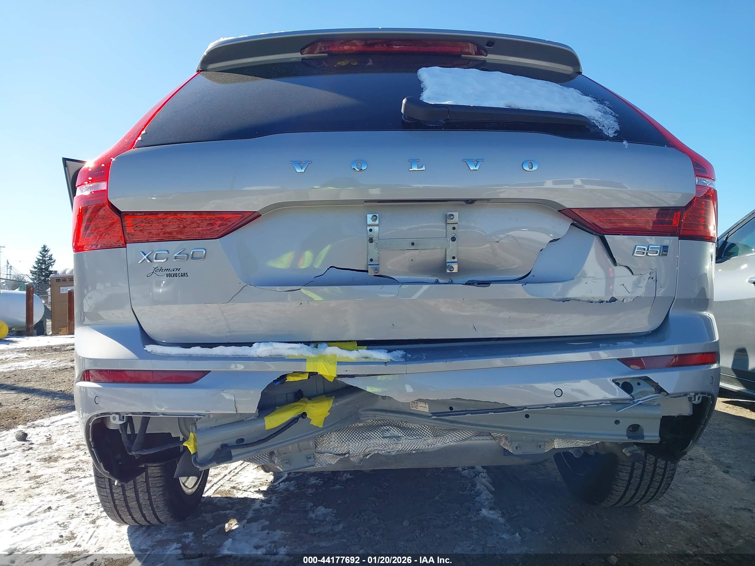 VOLVO XC60 image 6