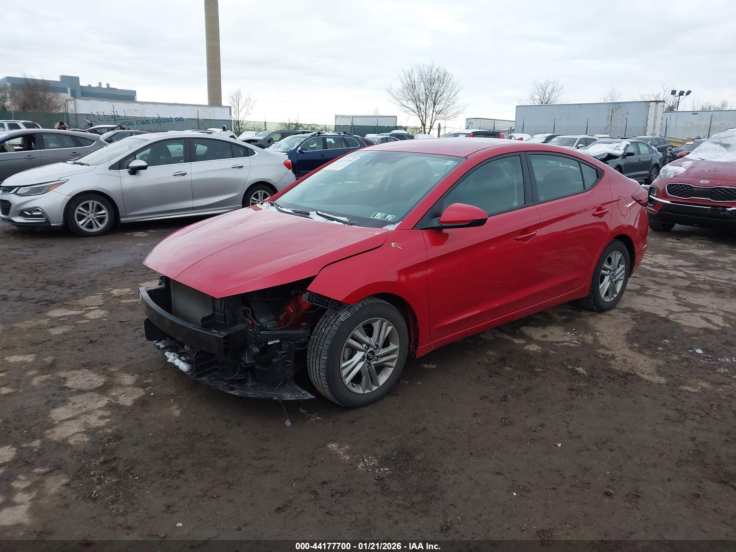 HYUNDAI ELANTRA image 2