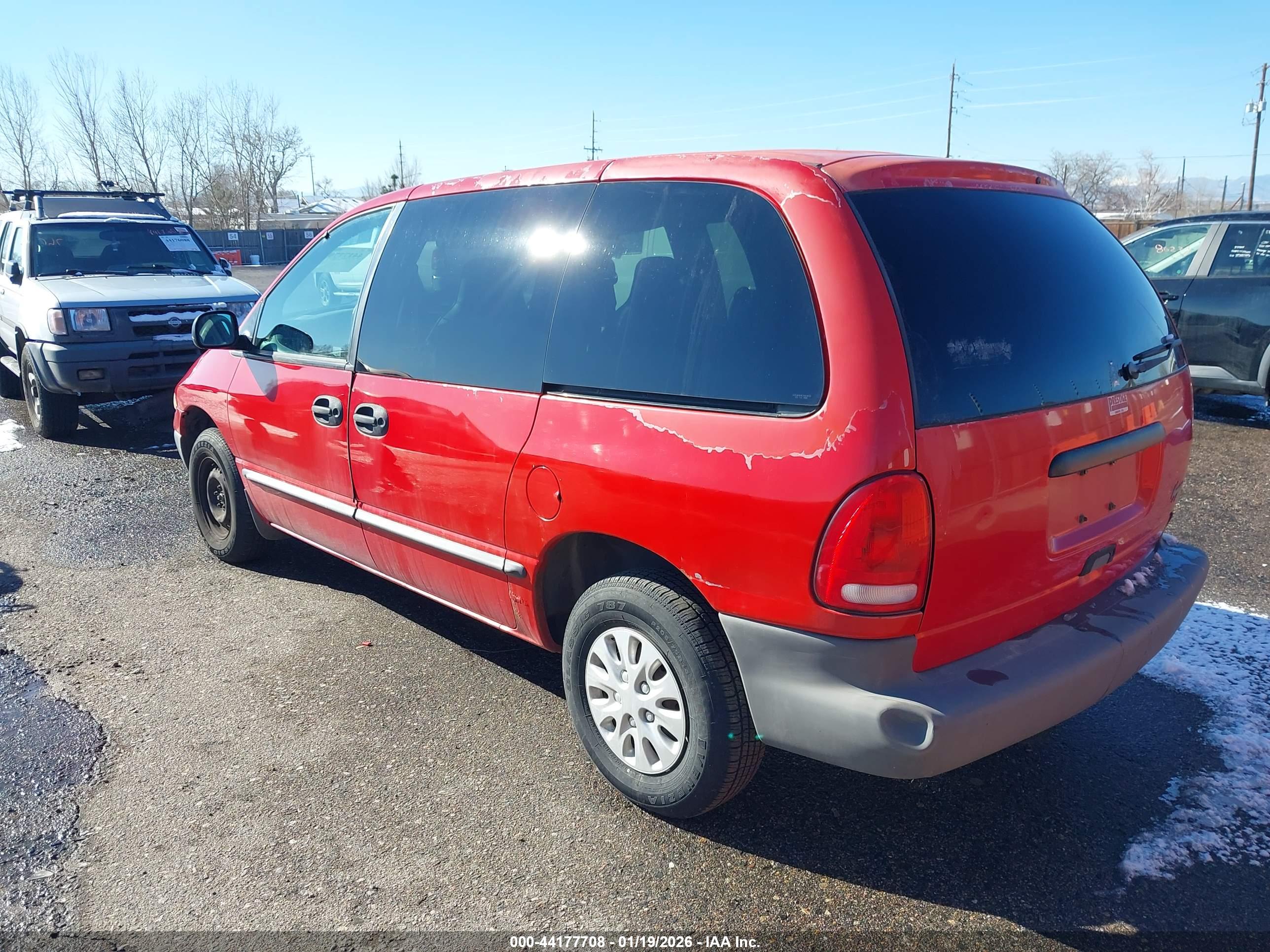 PLYMOUTH VOYAGER image 3