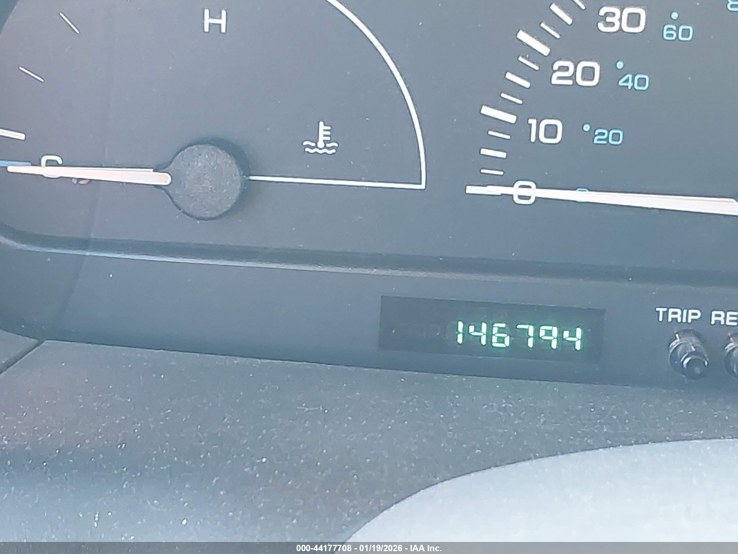 PLYMOUTH VOYAGER image 7