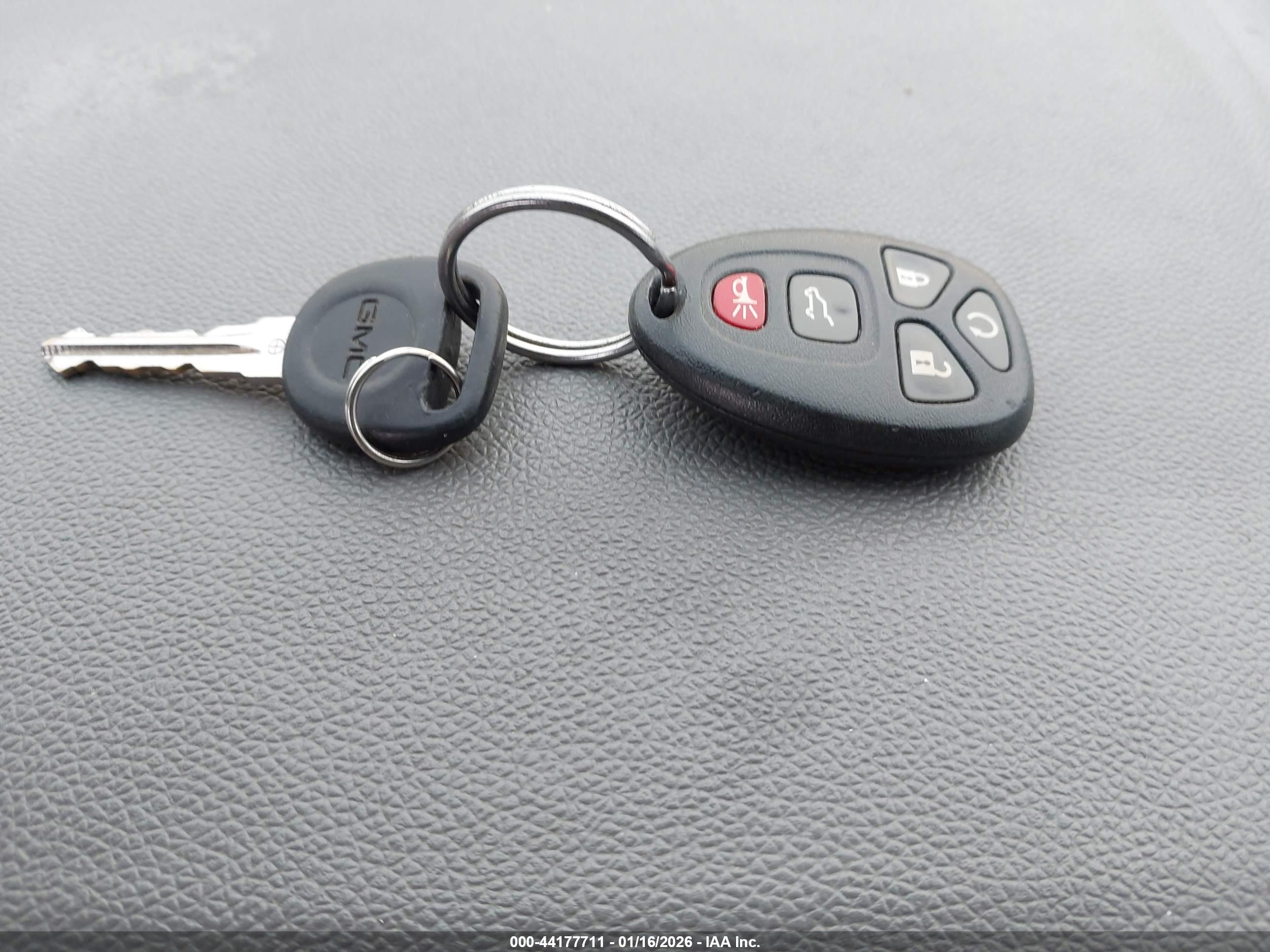 GMC ACADIA image 11