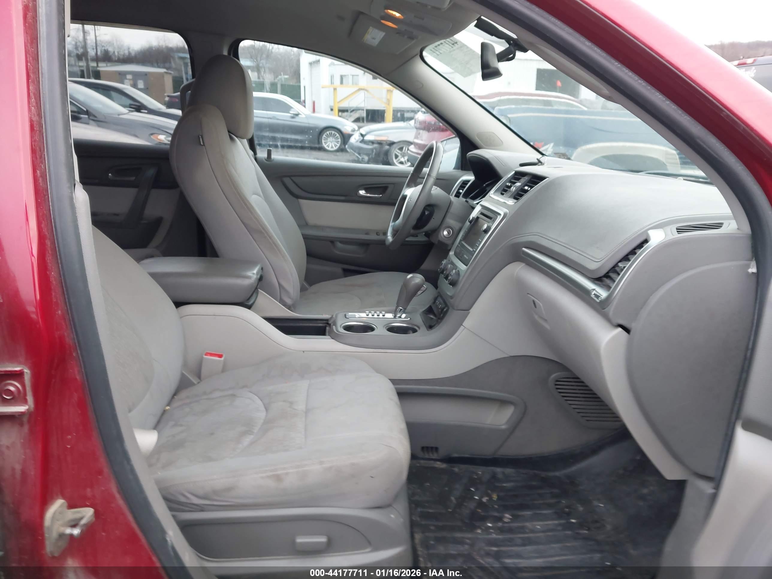 GMC ACADIA image 5