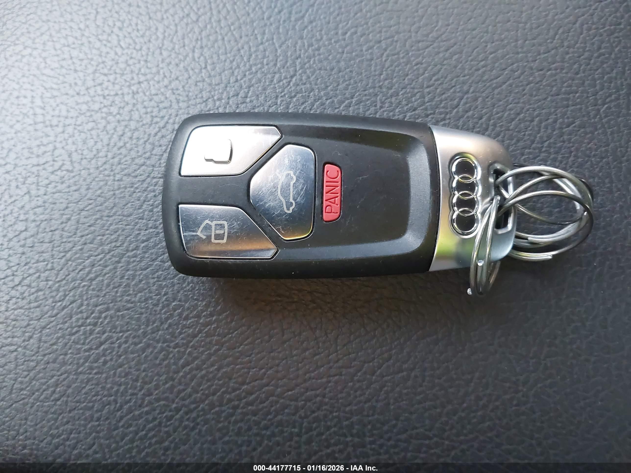 AUDI A4 image 11