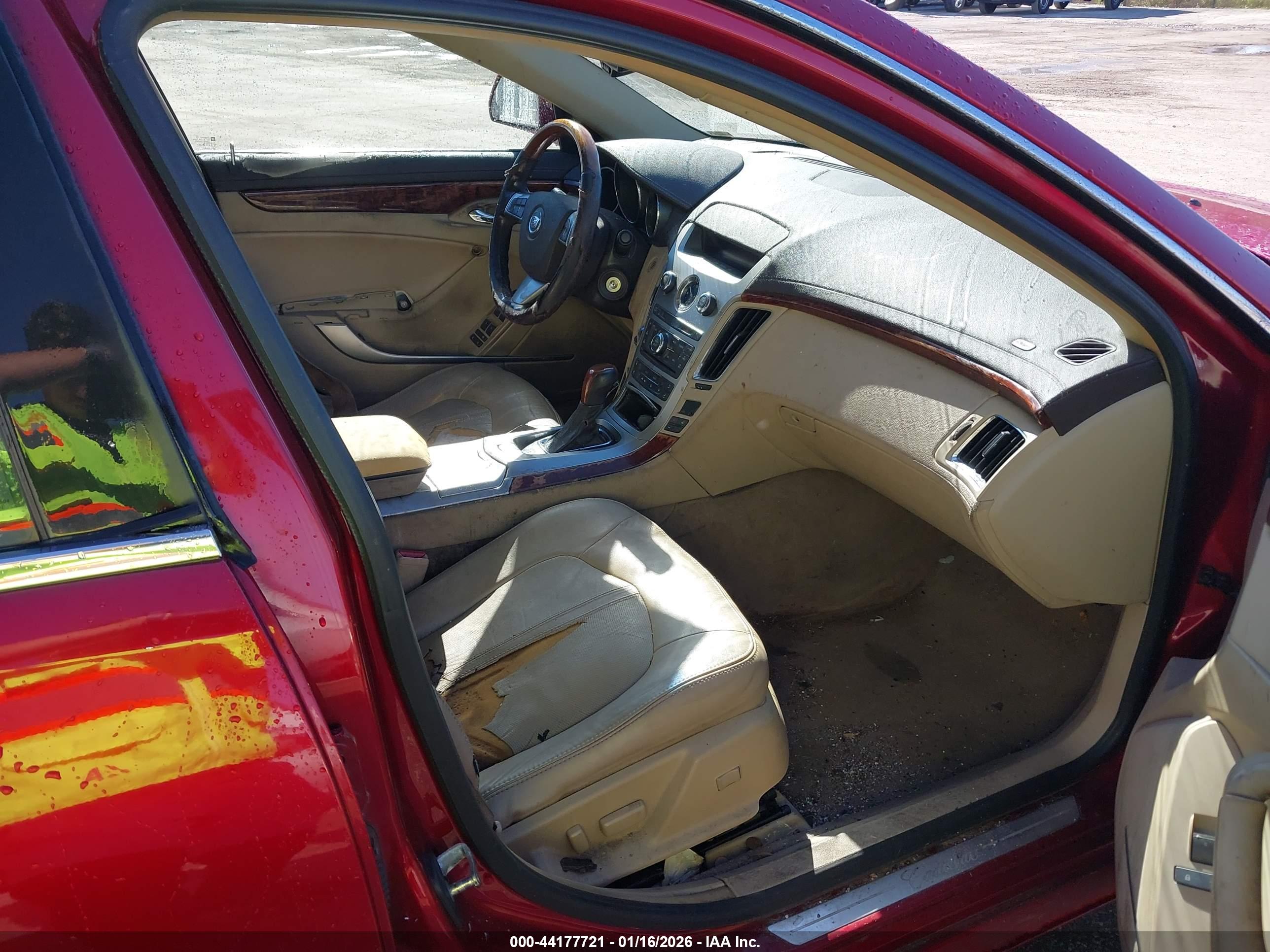 CADILLAC CTS image 5