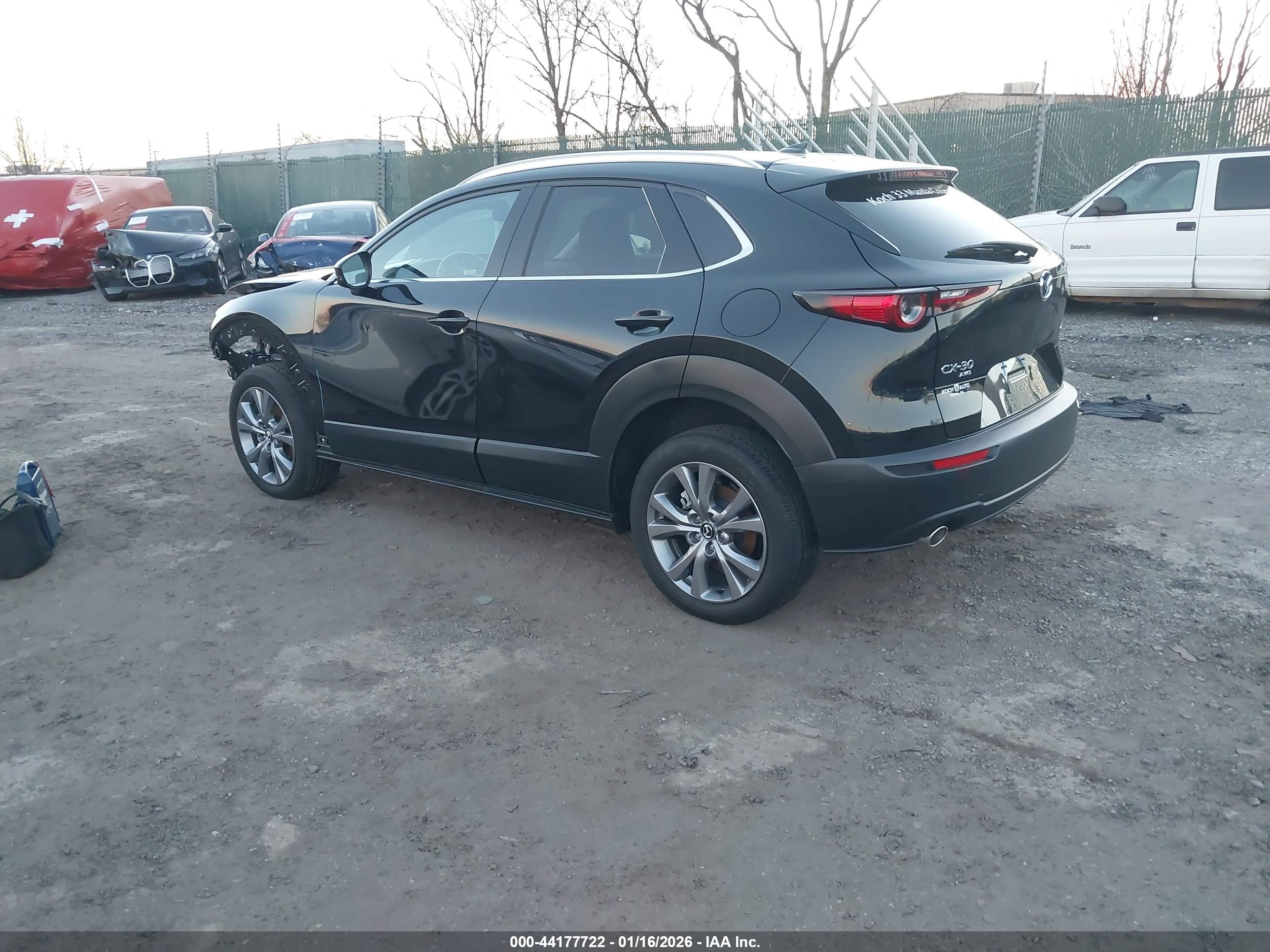 MAZDA CX-30 image 3