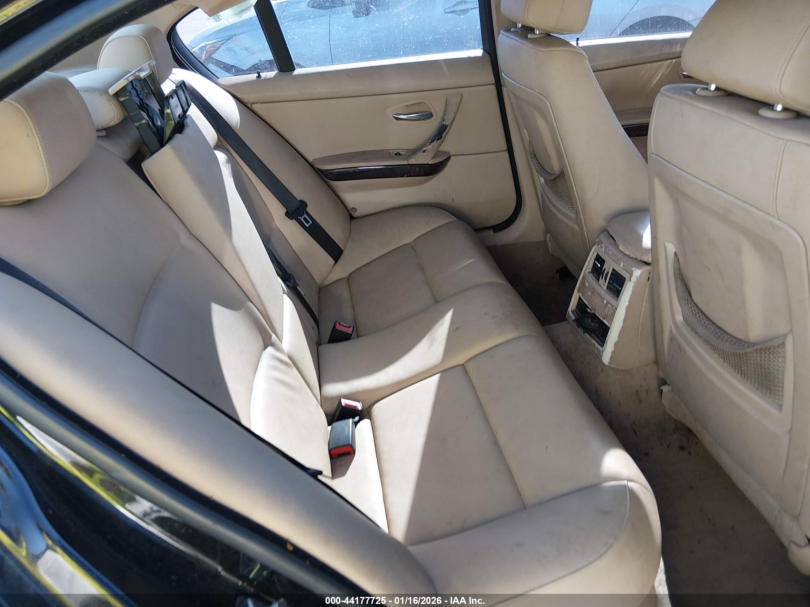 BMW 328I image 8