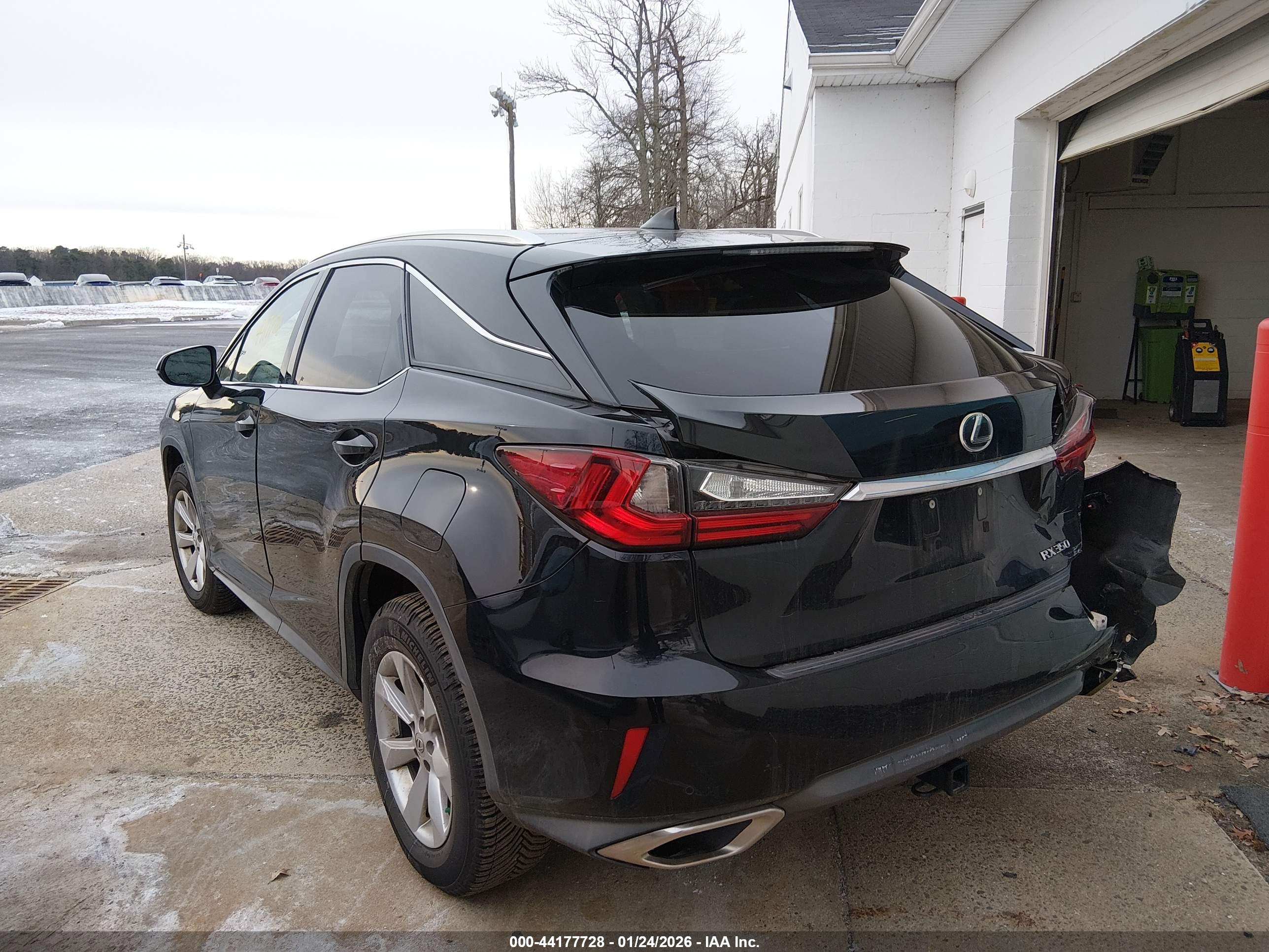 LEXUS RX image 3