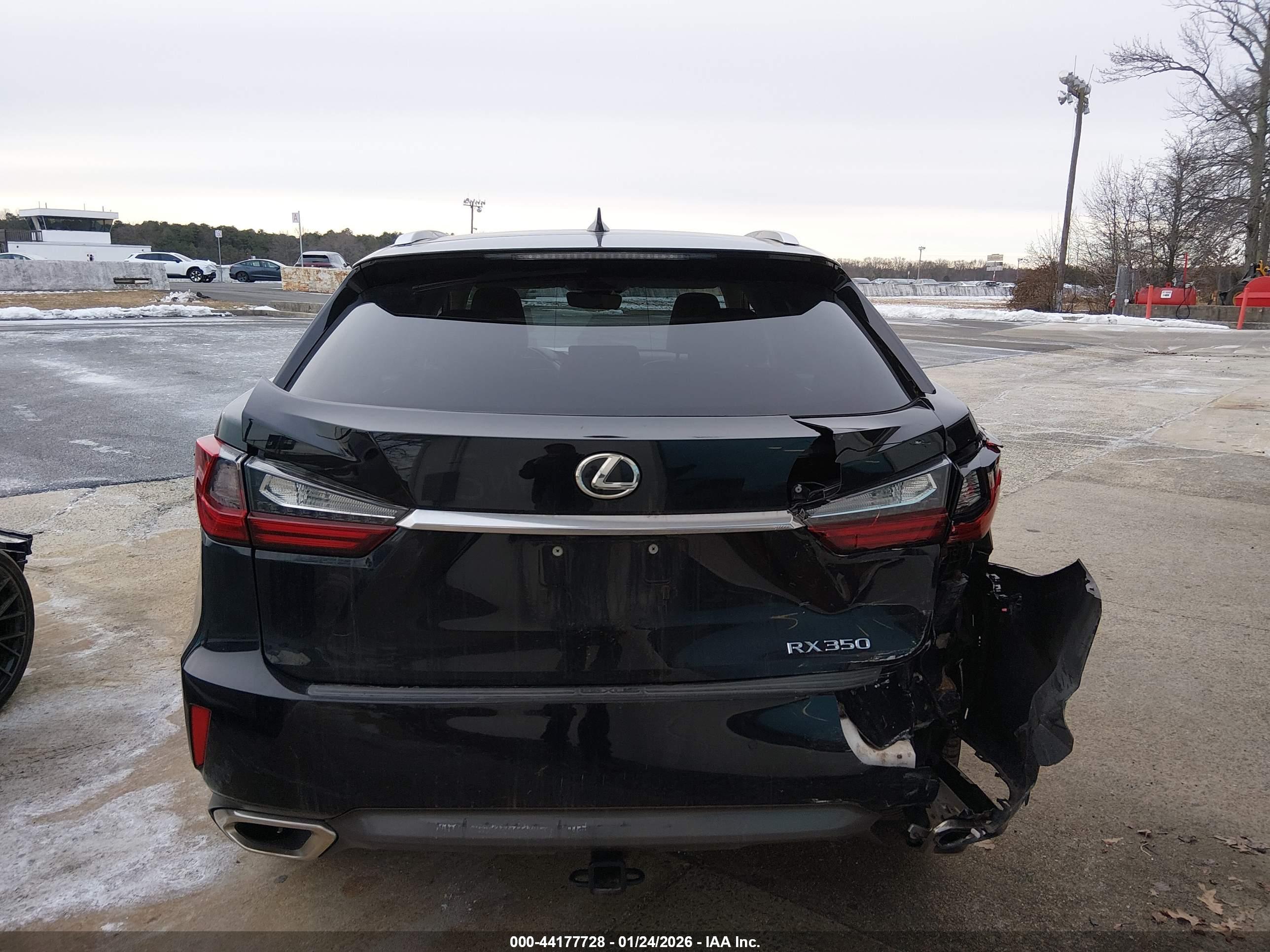 LEXUS RX image 6