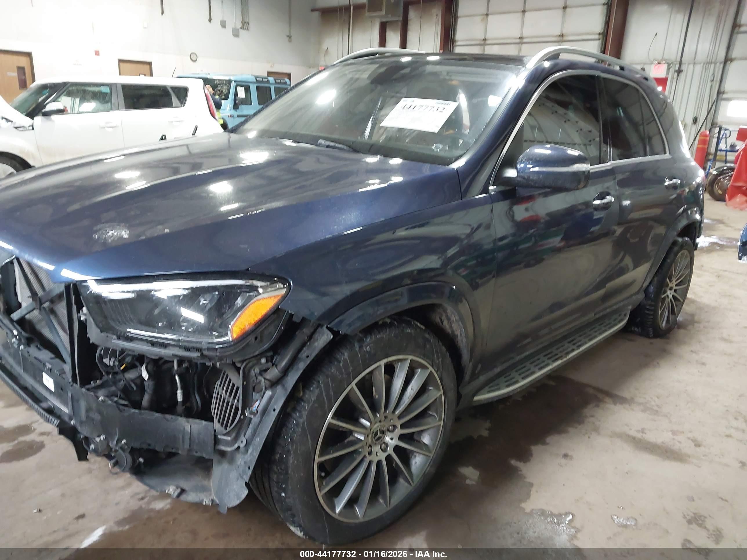 MERCEDES-BENZ GLE image 2