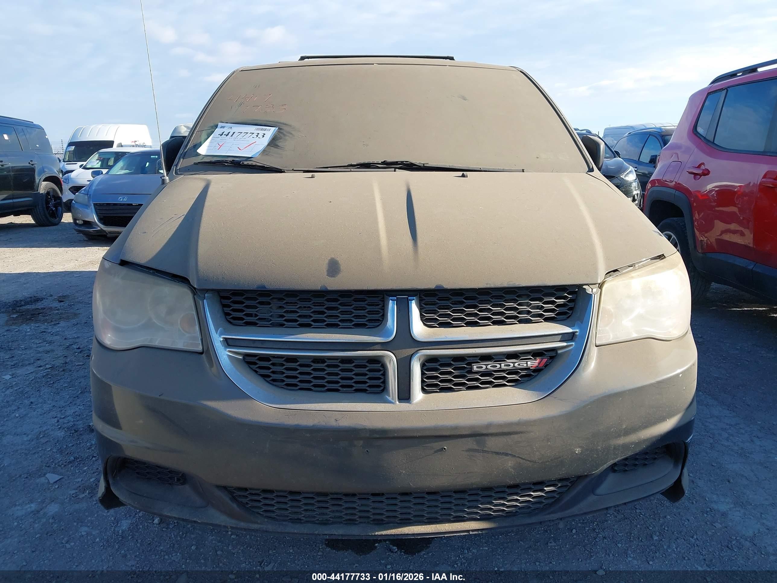 DODGE GRAND image 6