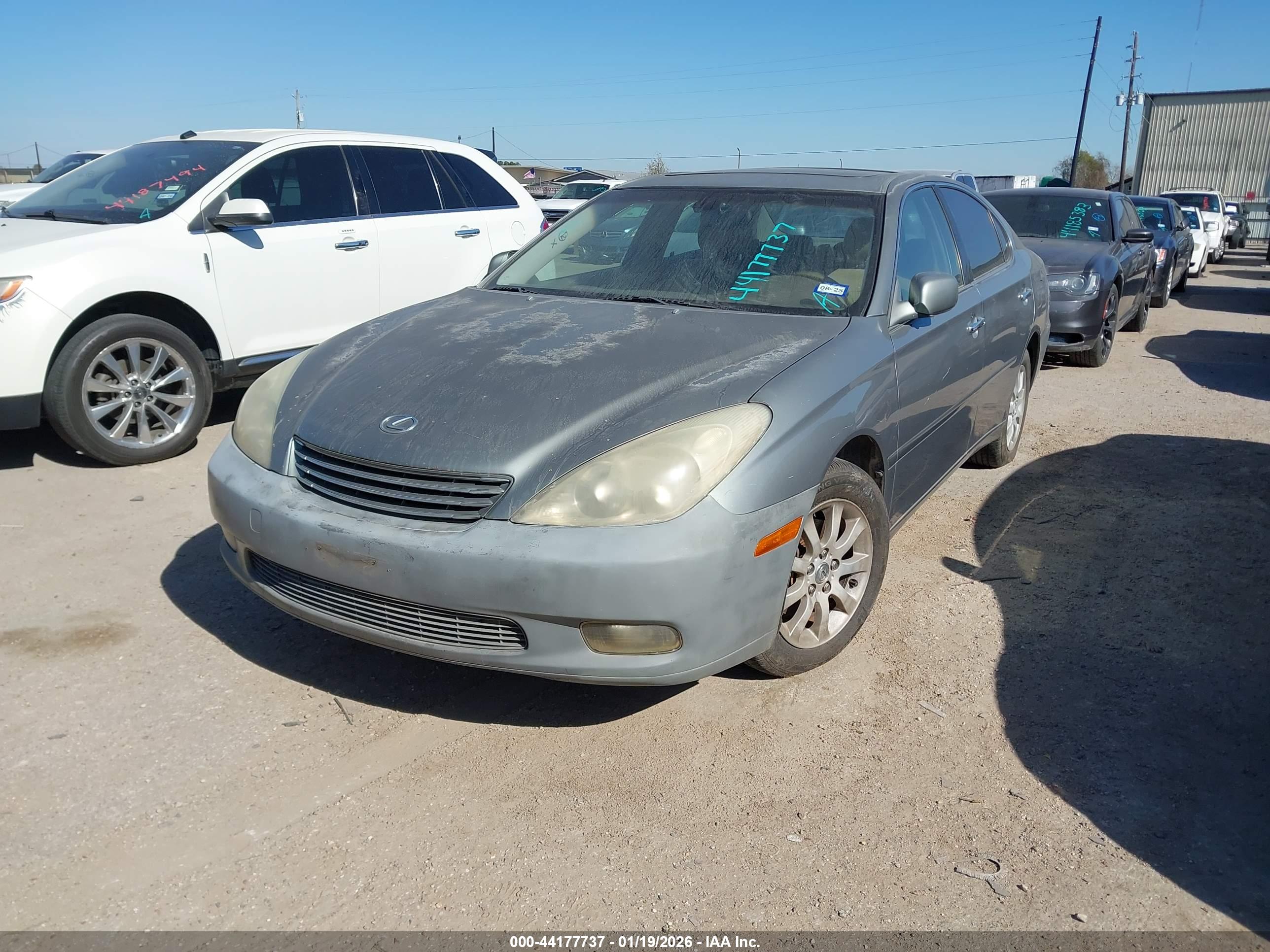 LEXUS ES image 2