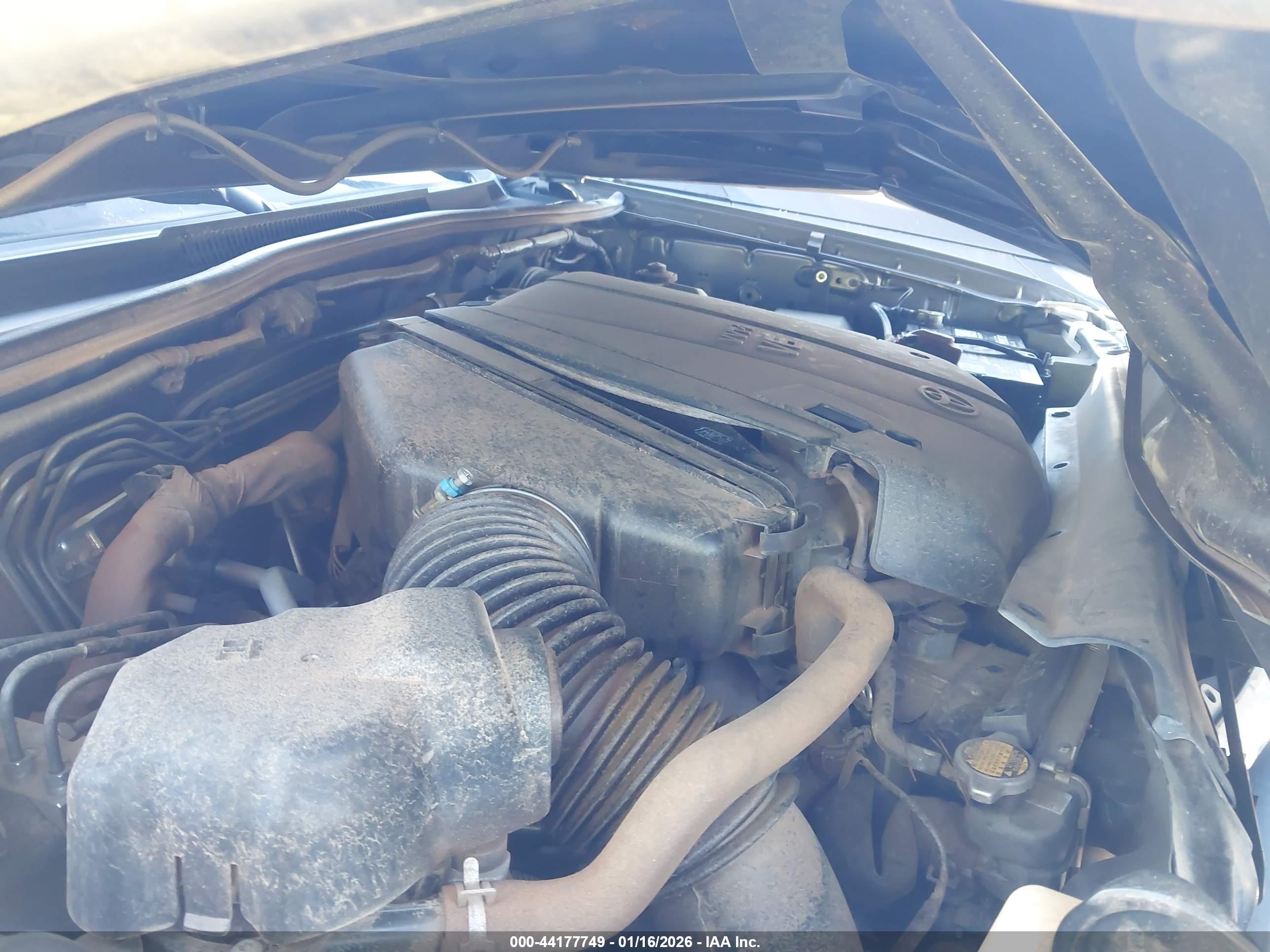 TOYOTA TACOMA image 10