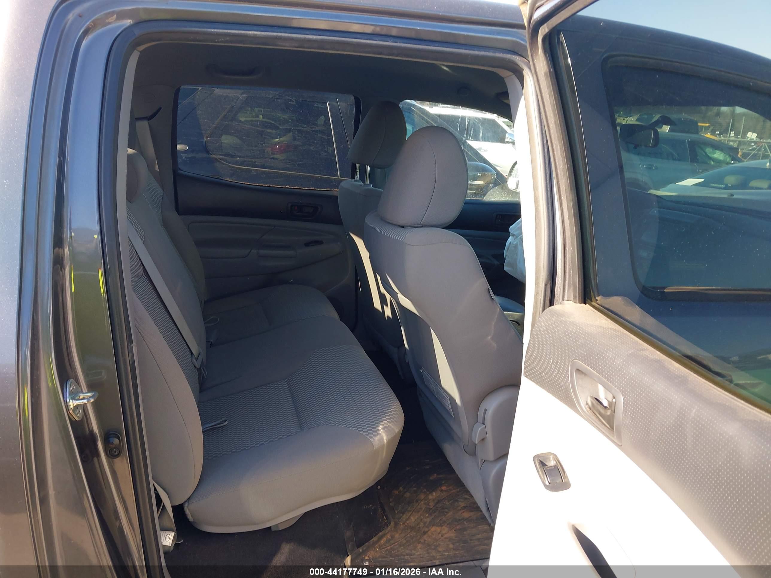 TOYOTA TACOMA image 8