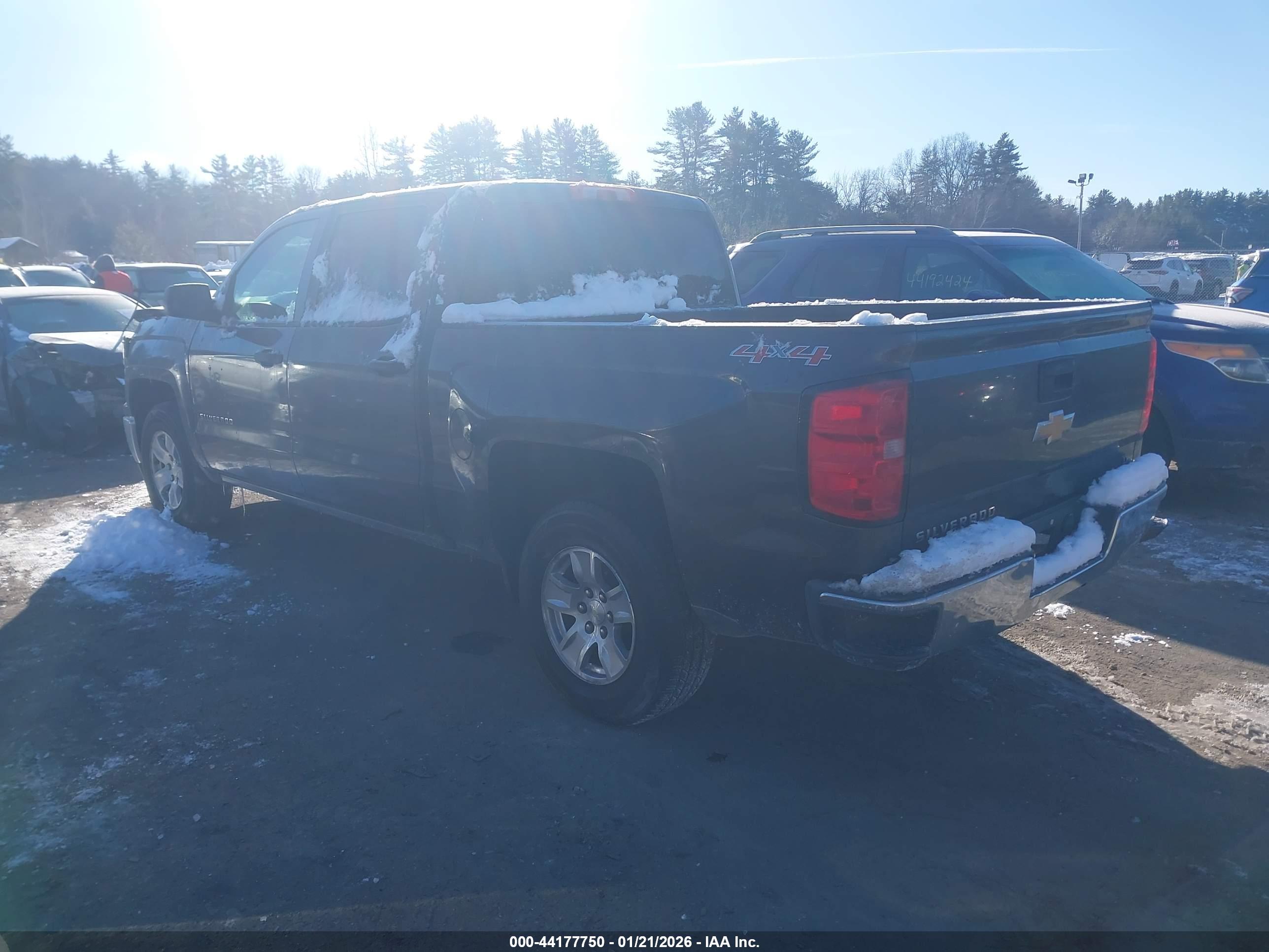 CHEVROLET SILVERADO image 3