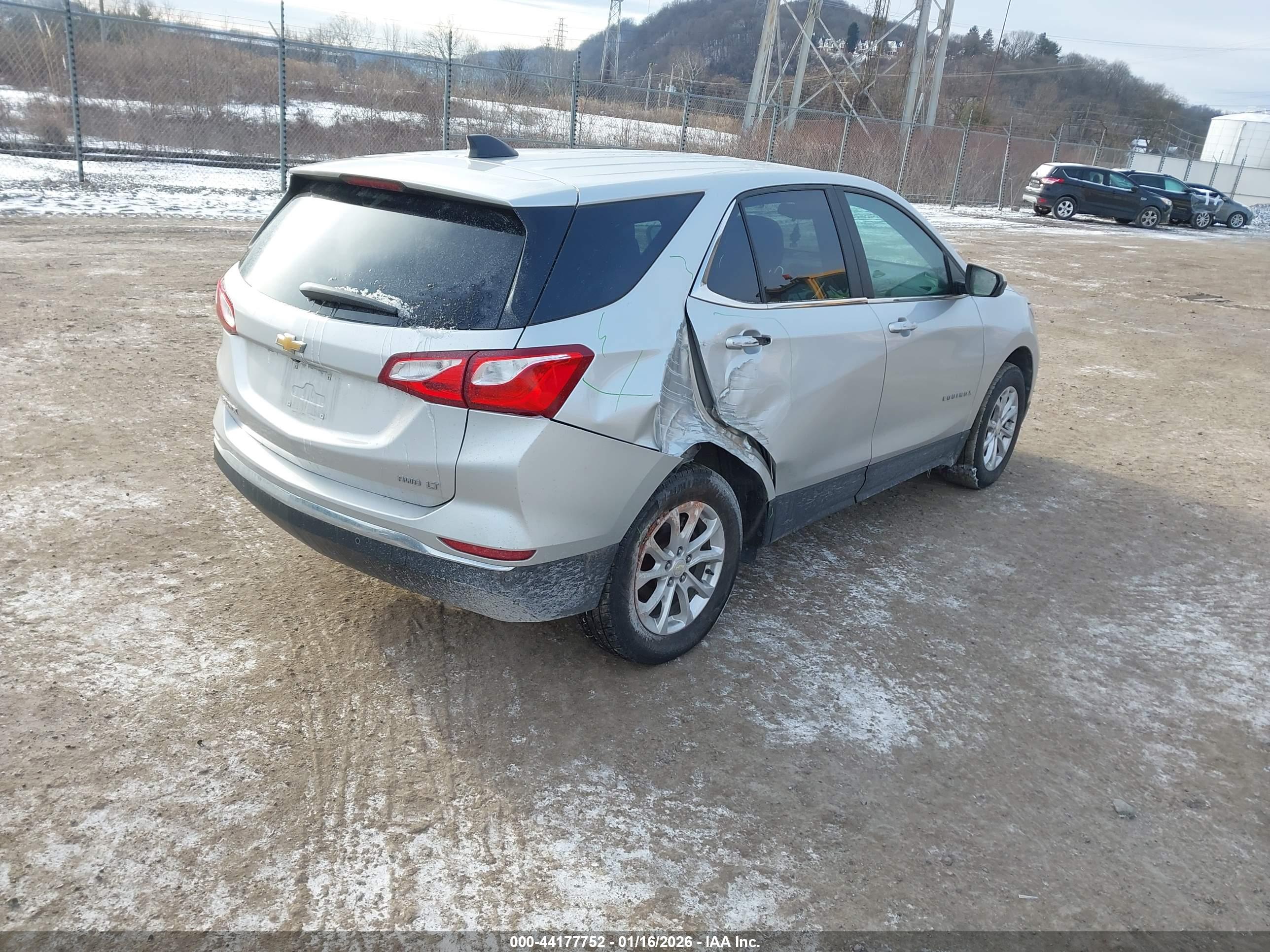 CHEVROLET EQUINOX image 4