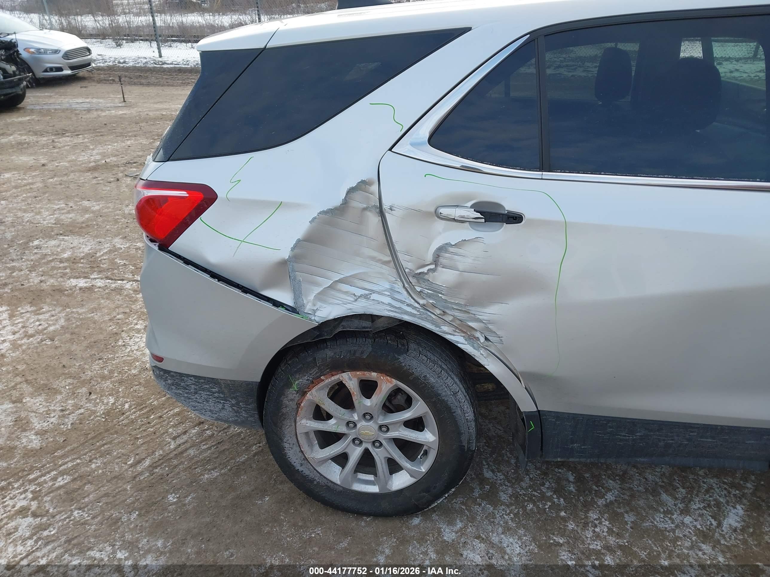 CHEVROLET EQUINOX image 6