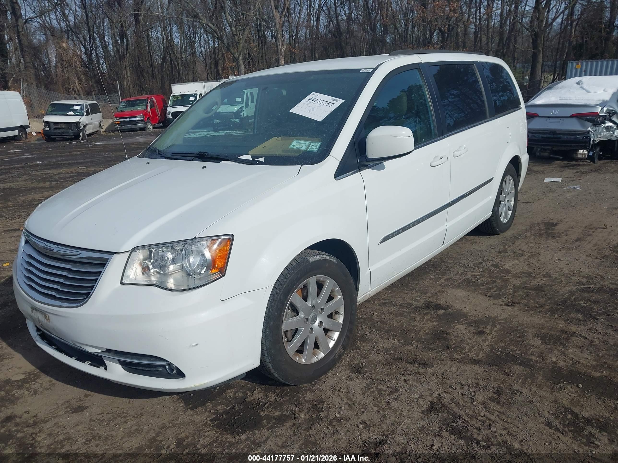 CHRYSLER TOWN image 2