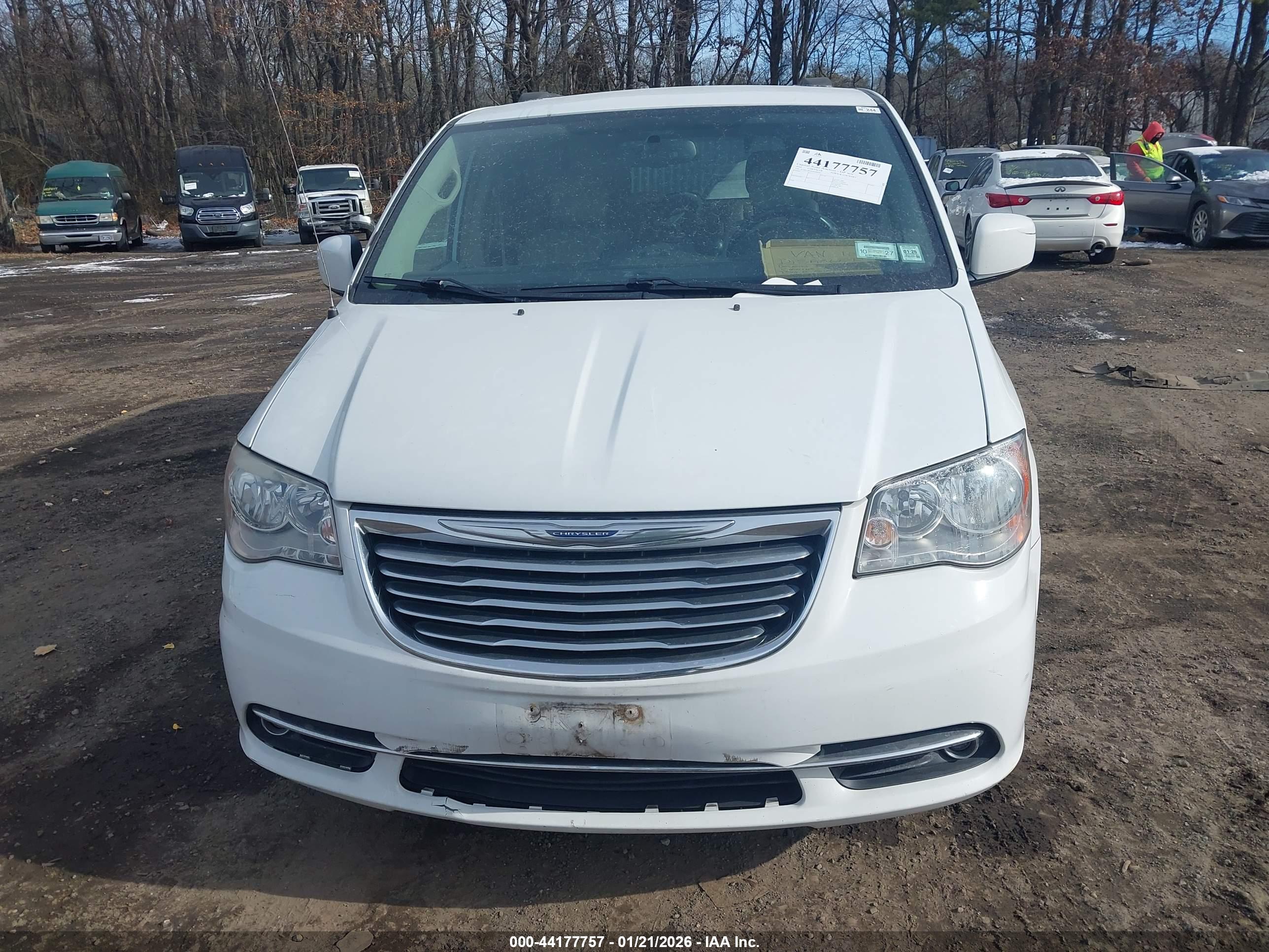 CHRYSLER TOWN image 6