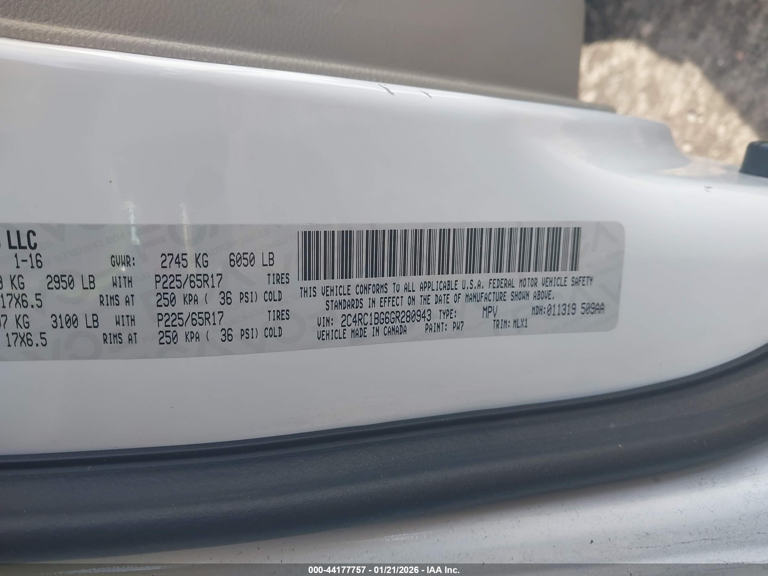 CHRYSLER TOWN image 9