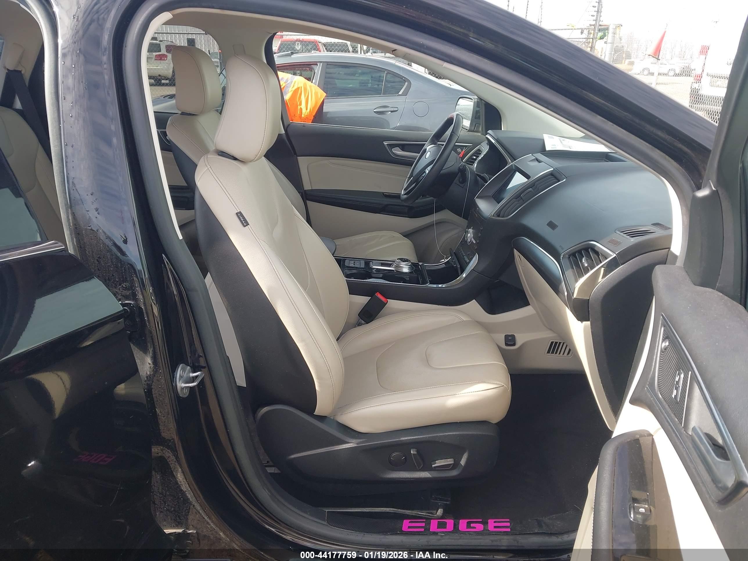 FORD EDGE image 5