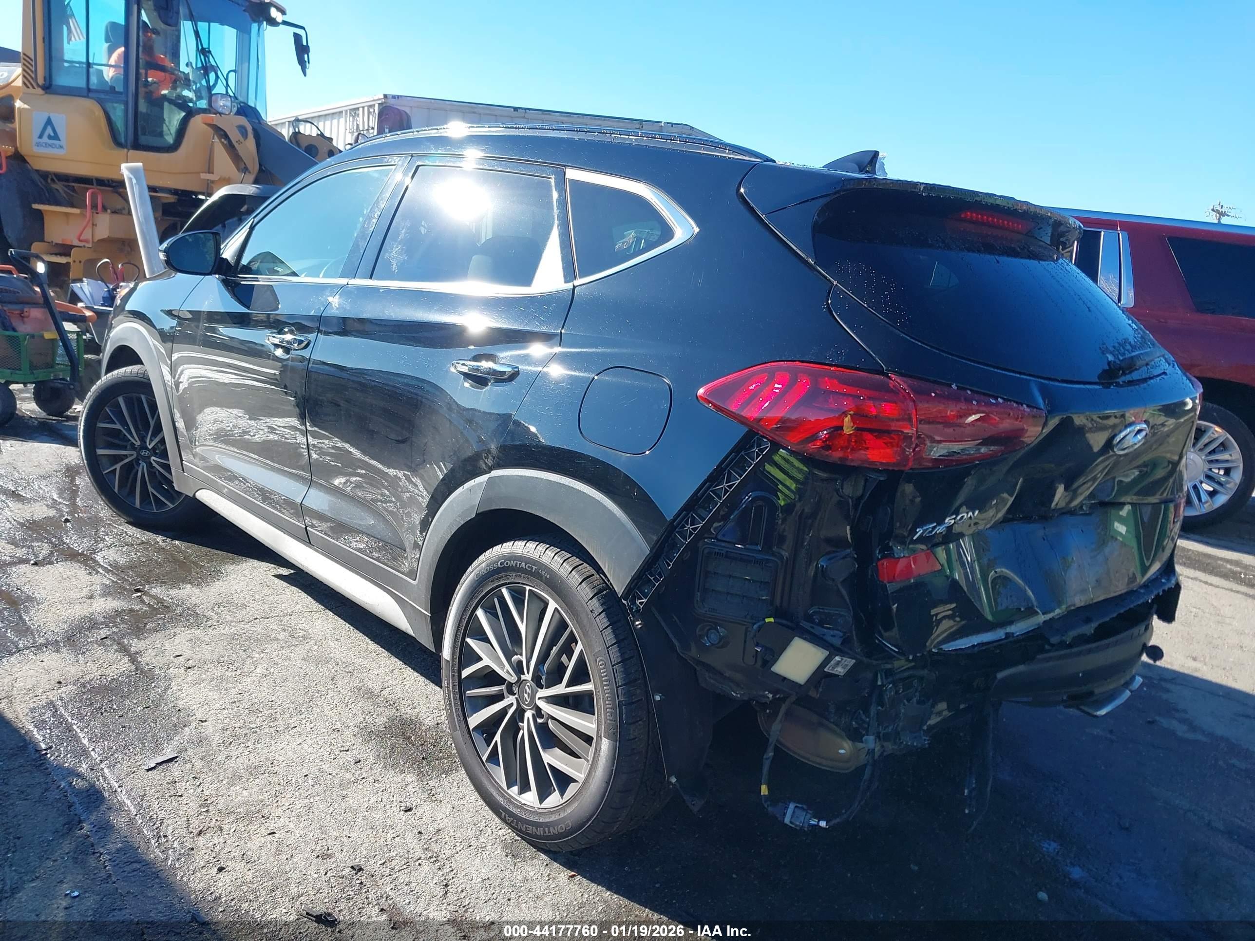HYUNDAI TUCSON image 3