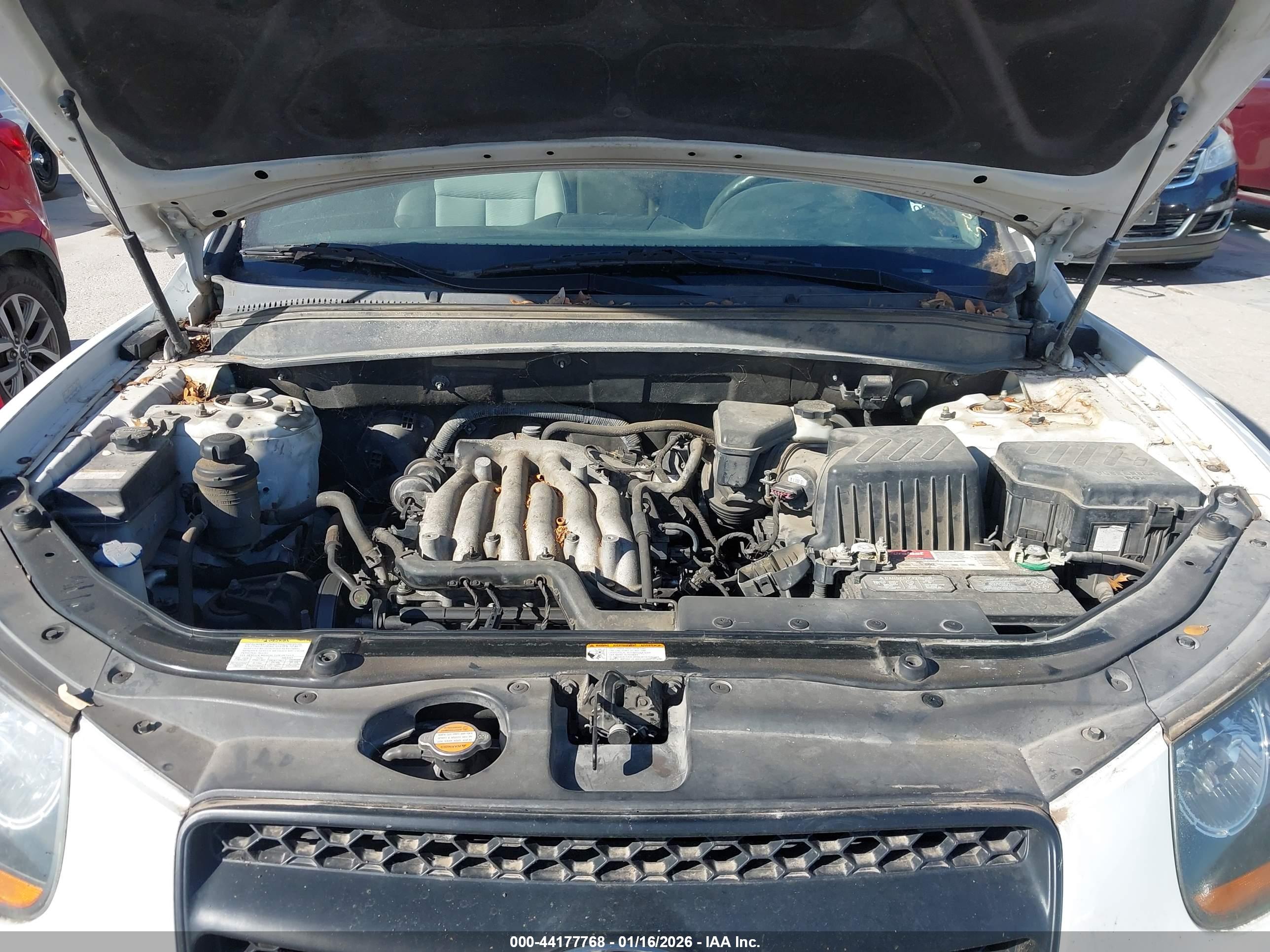 HYUNDAI SANTA image 10