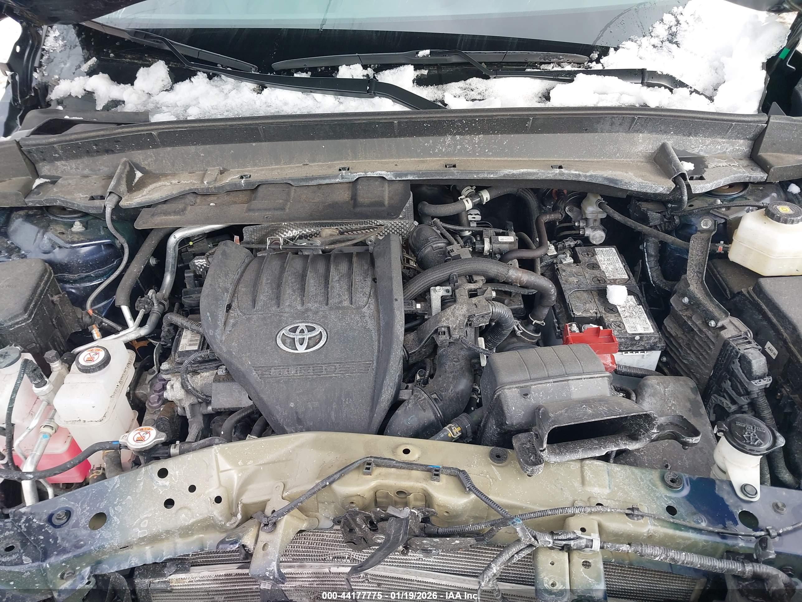 TOYOTA GRAND image 10