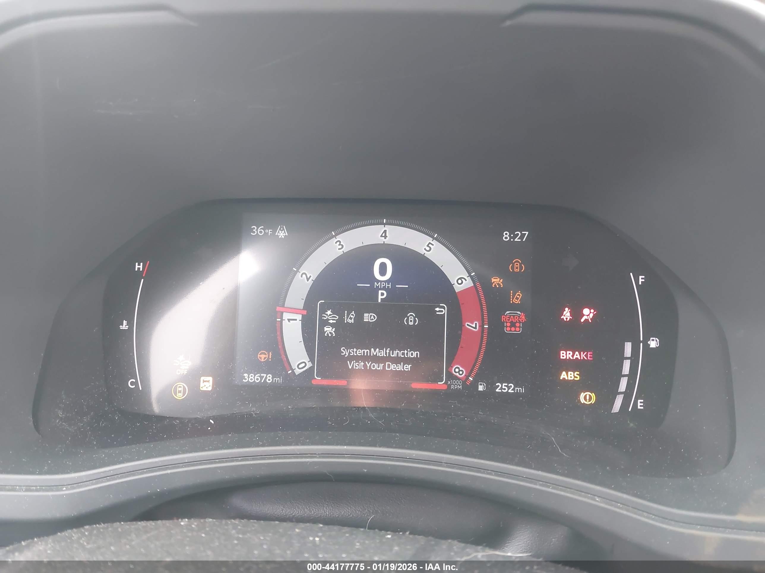TOYOTA GRAND image 7