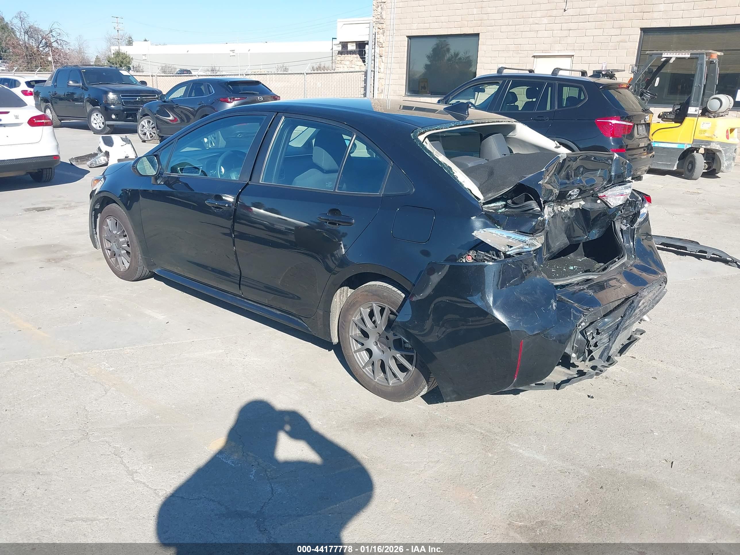 TOYOTA COROLLA image 3