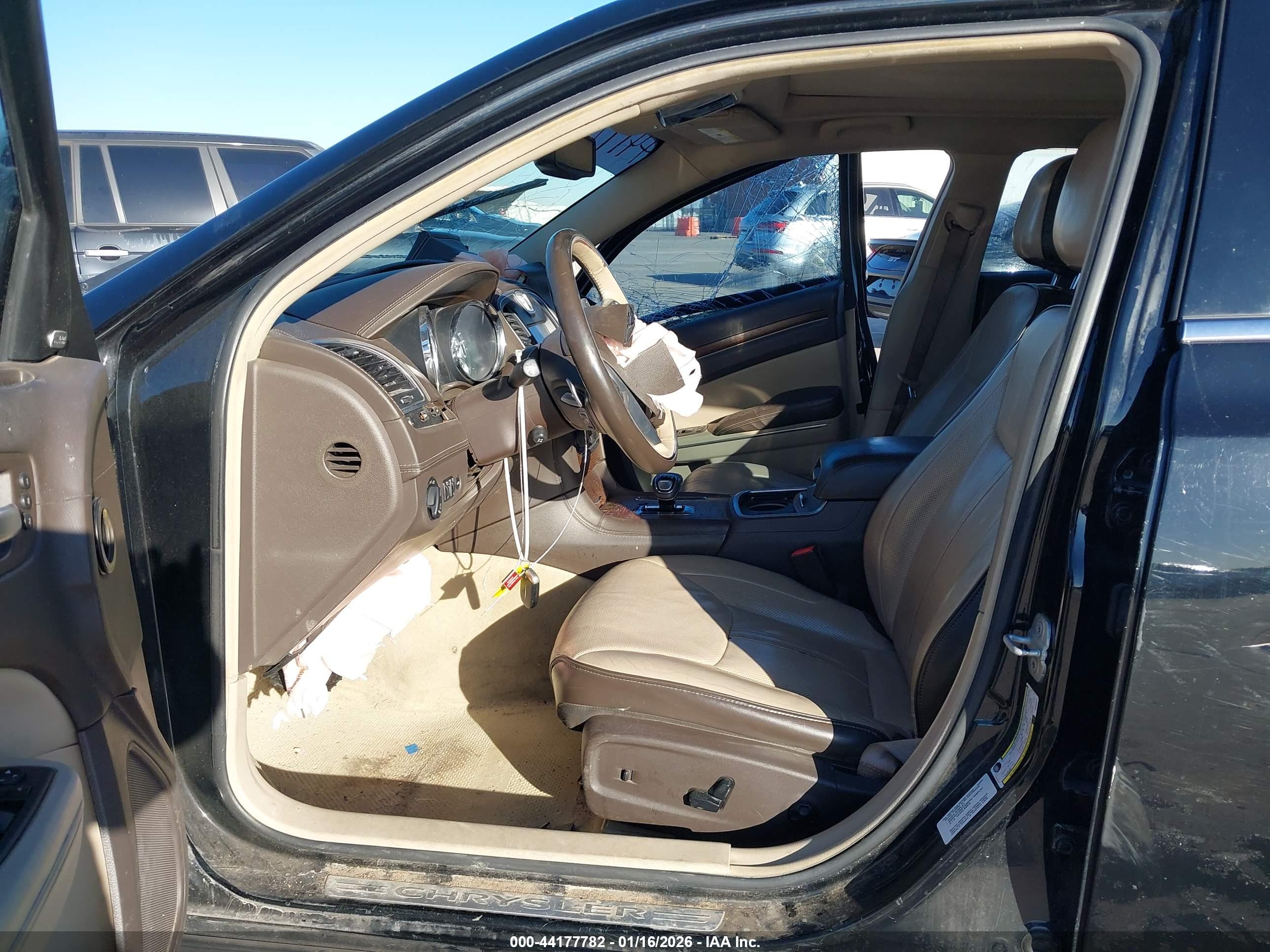 CHRYSLER 300C image 5