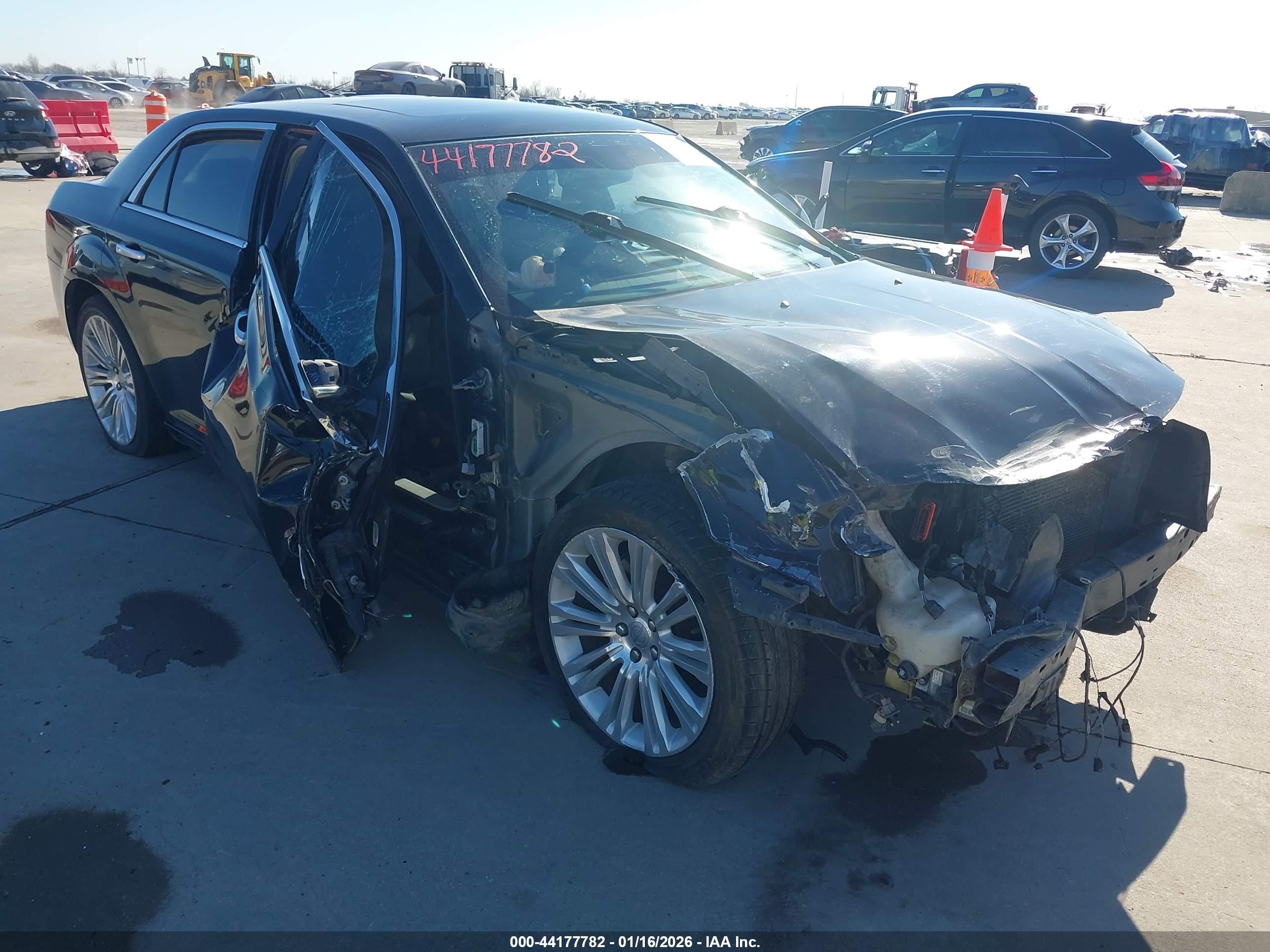 CHRYSLER 300C image 6