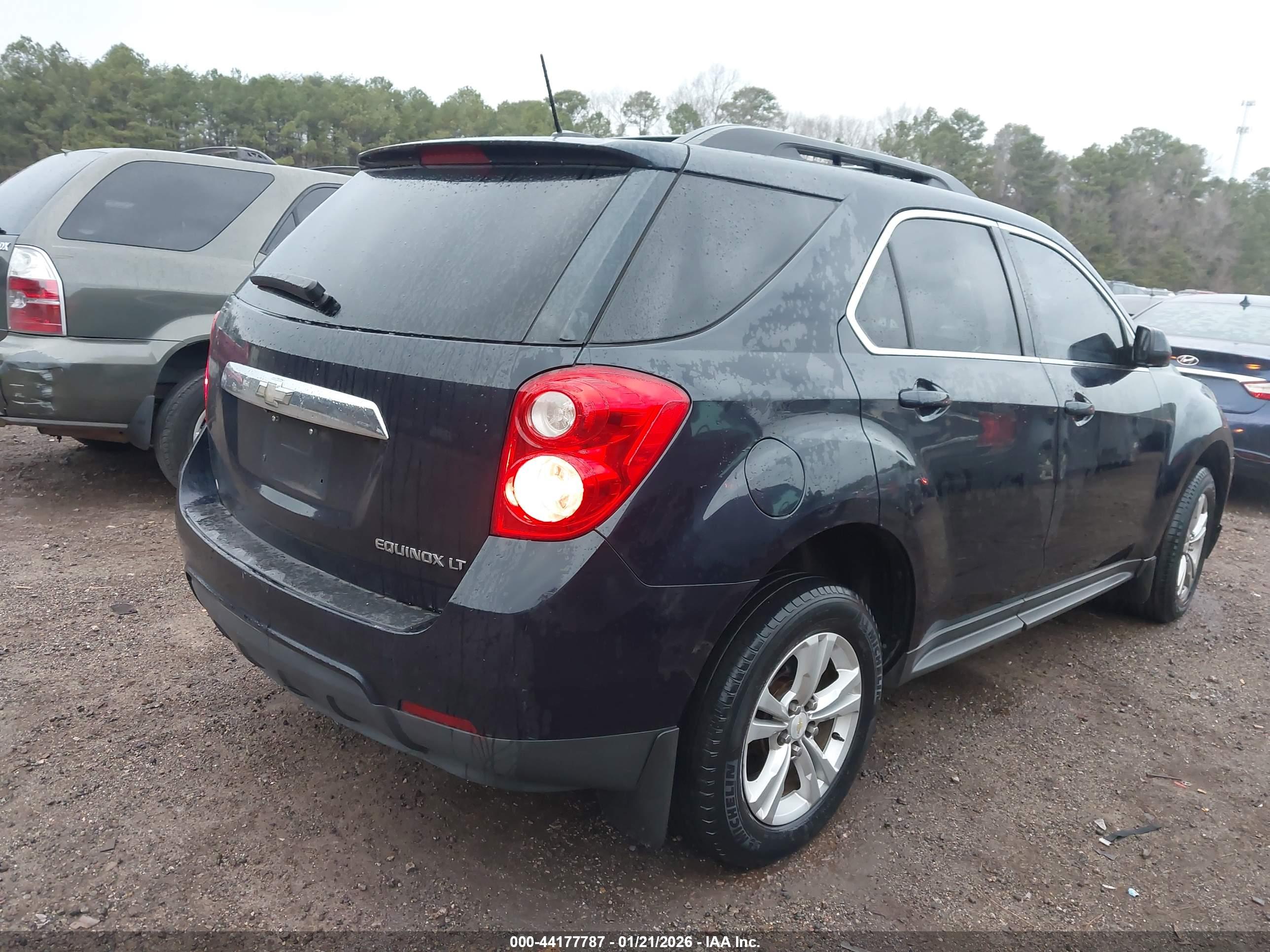 CHEVROLET EQUINOX image 4