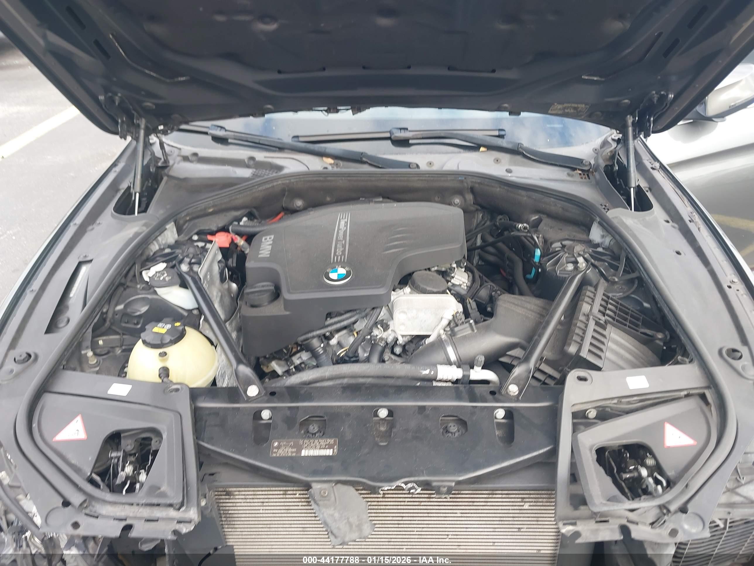 BMW 528I image 10
